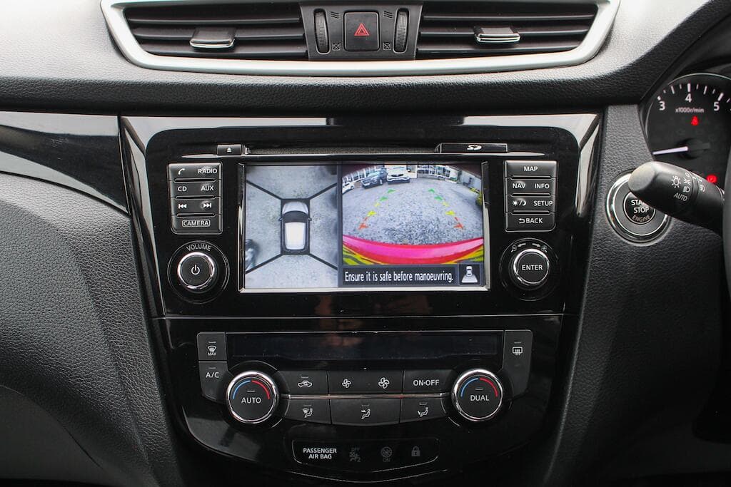 2015 Nissan Qashqai - Thumbnail 43