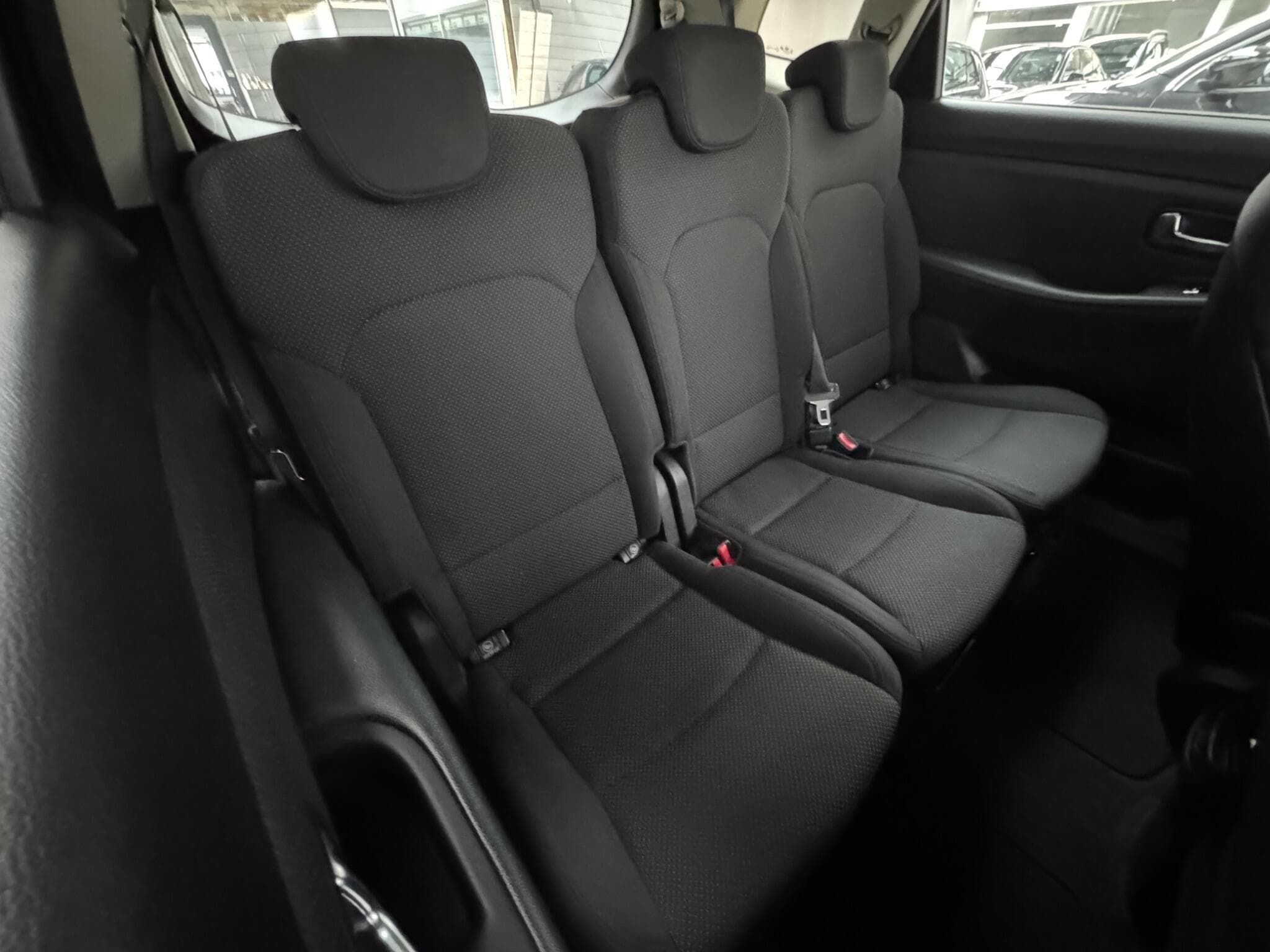 2015 Kia Carens - Thumbnail 12