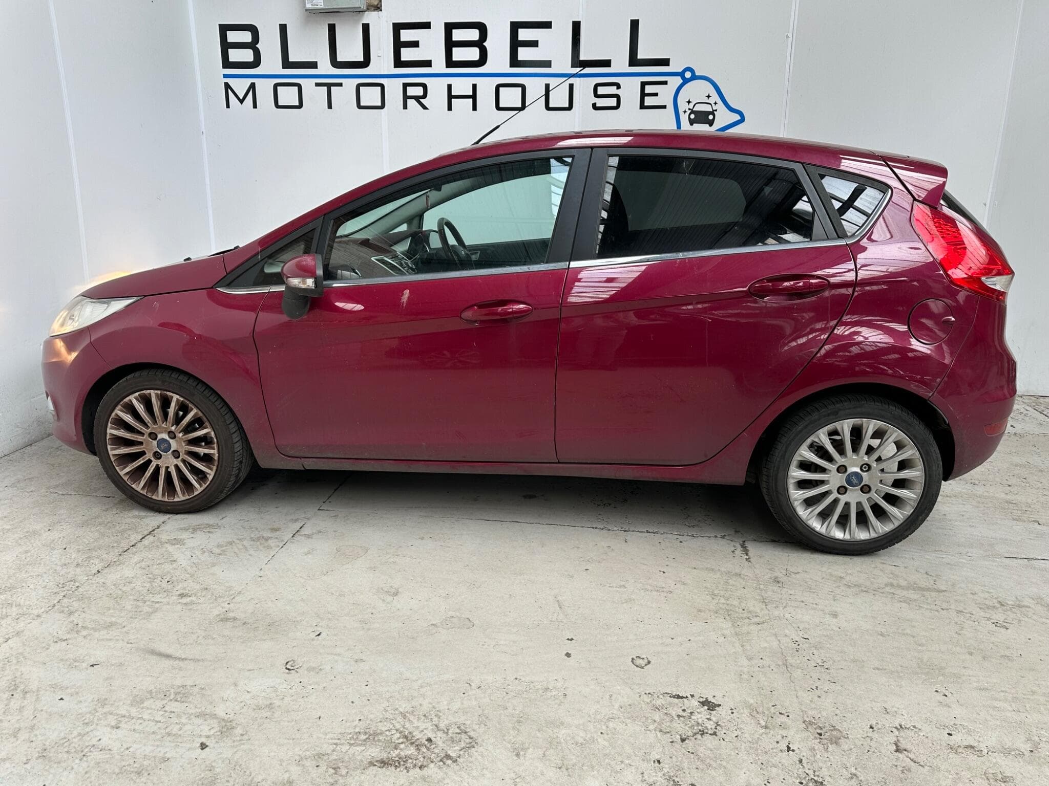 2012 Ford Fiesta - Thumbnail 6