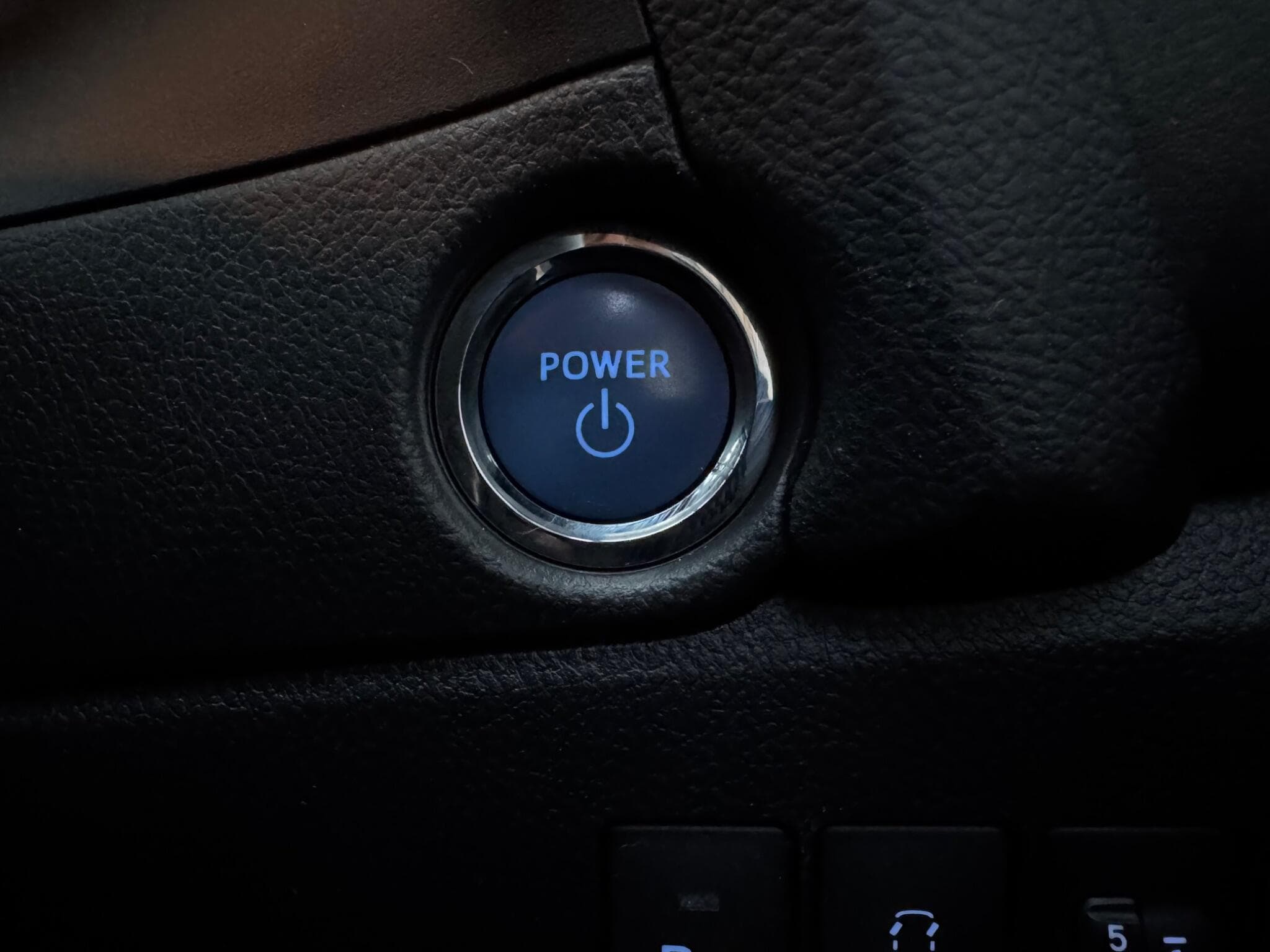 2015 Toyota Auris - Thumbnail 25