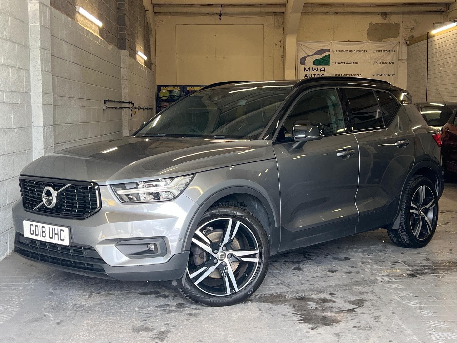 2018 Volvo XC40 - Thumbnail 16