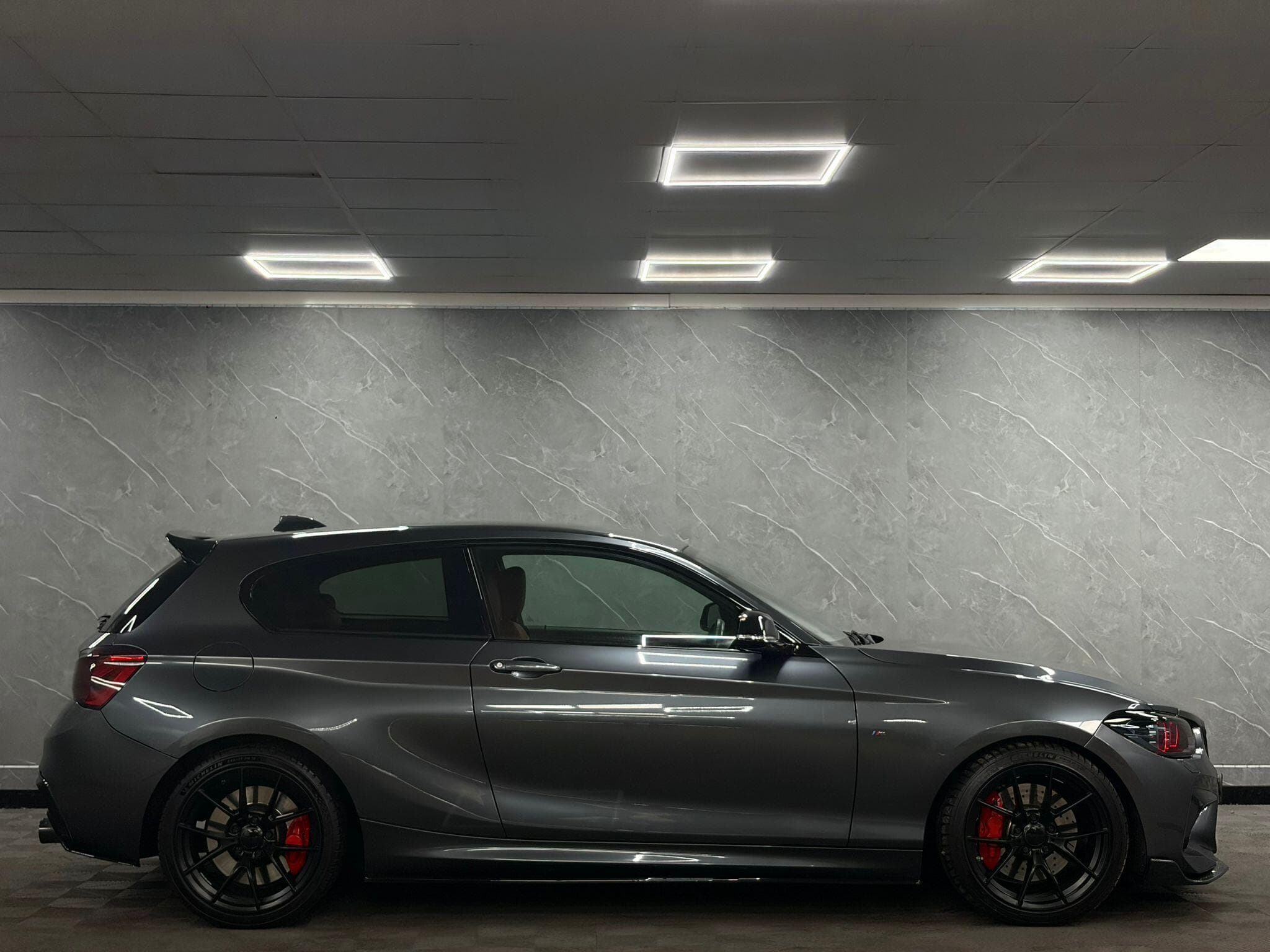 2016 BMW 1 Series - Thumbnail 35