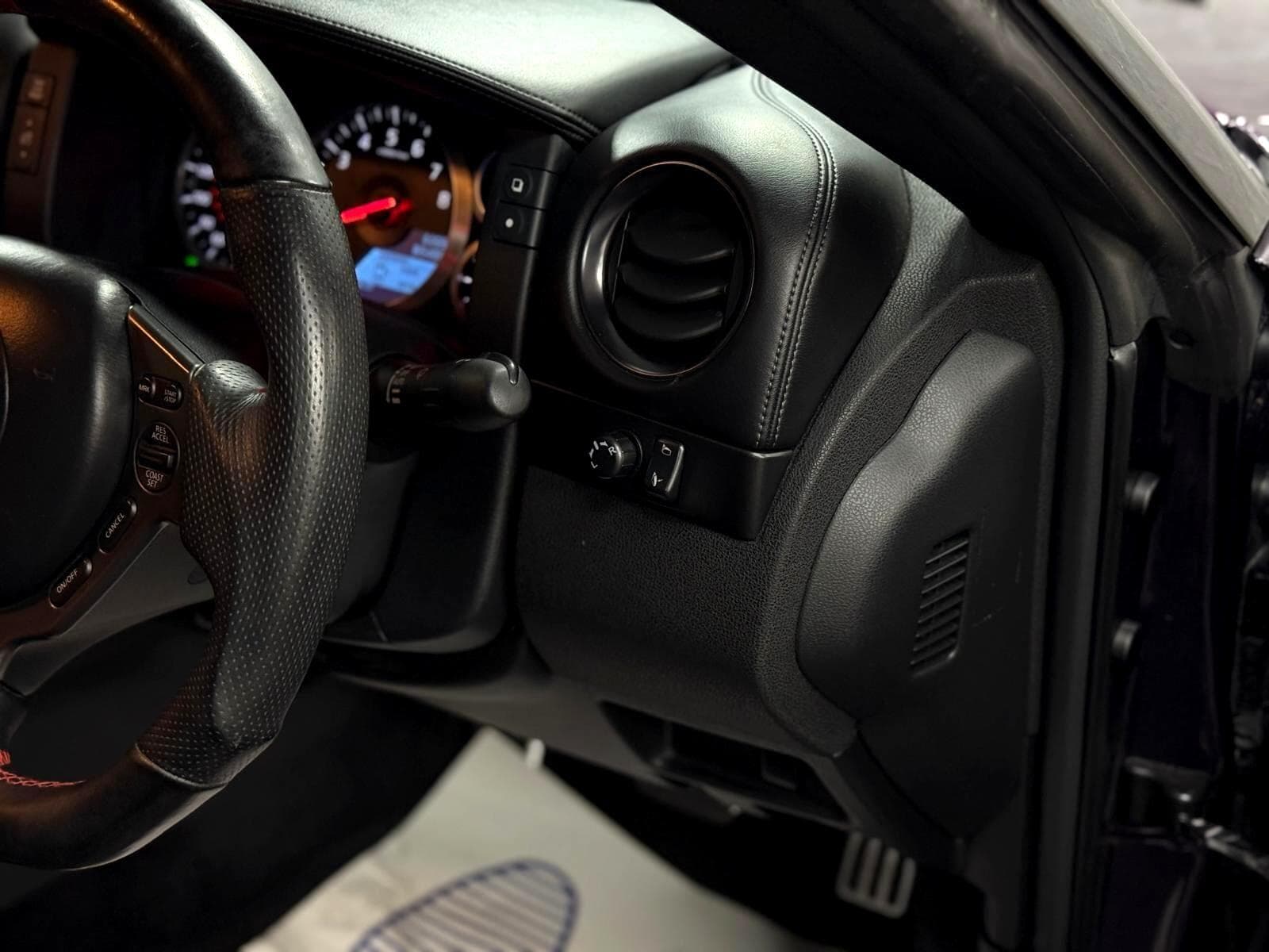 2011 Nissan GT-R - Thumbnail 68