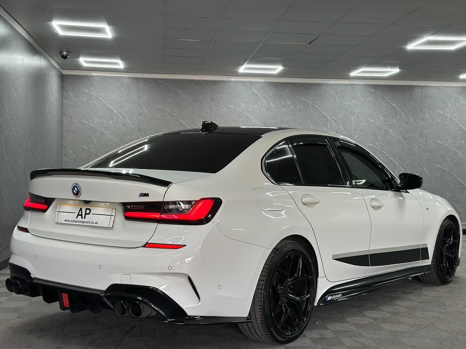 2020 BMW 3 Series - Thumbnail 31