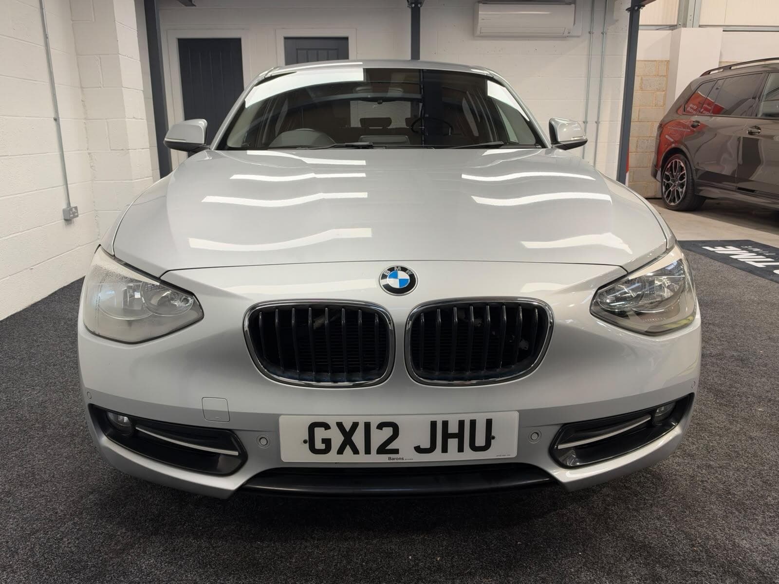 2012 BMW 1 Series - Thumbnail 3