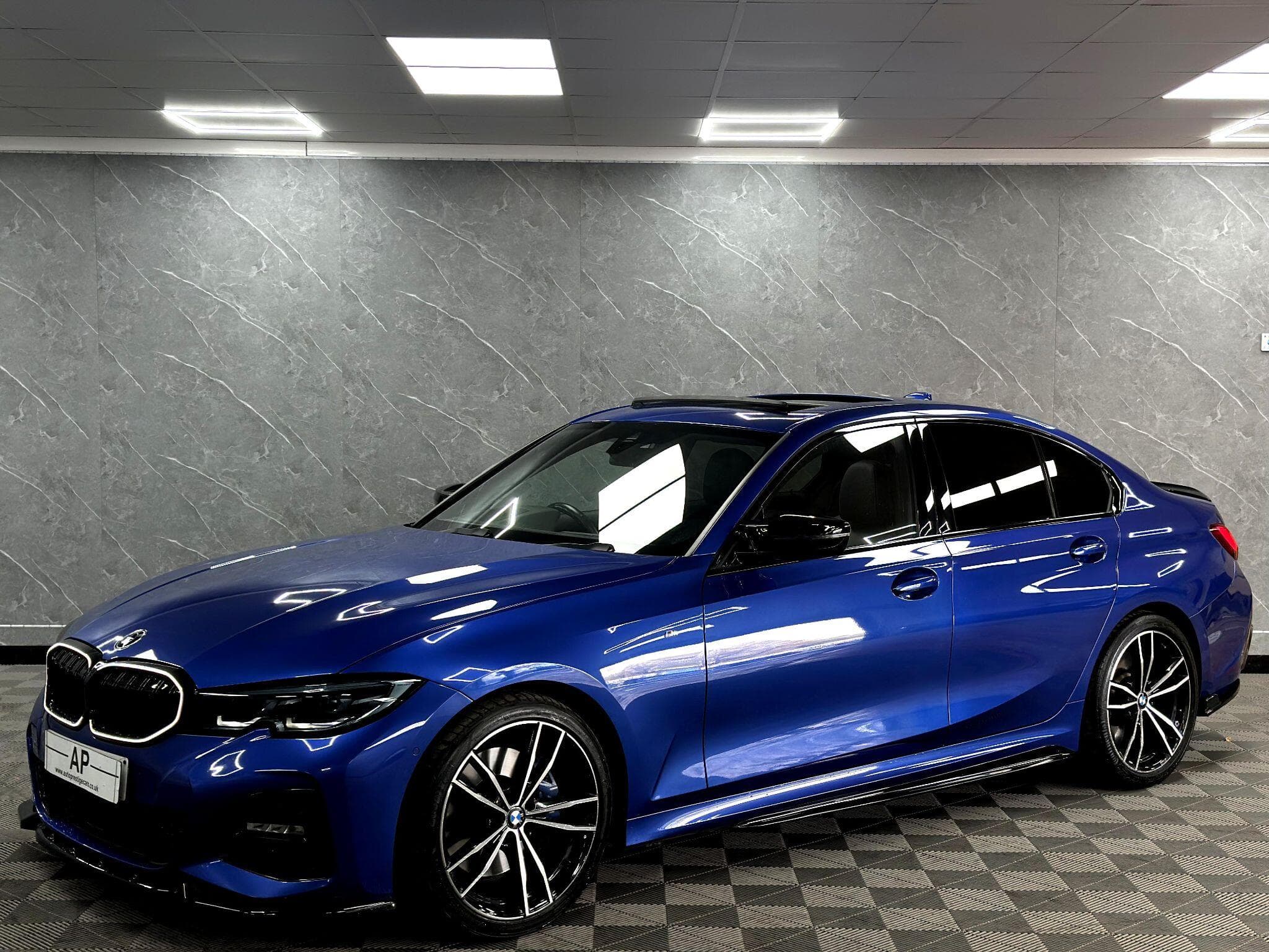 2019 BMW 3 Series - Thumbnail 9