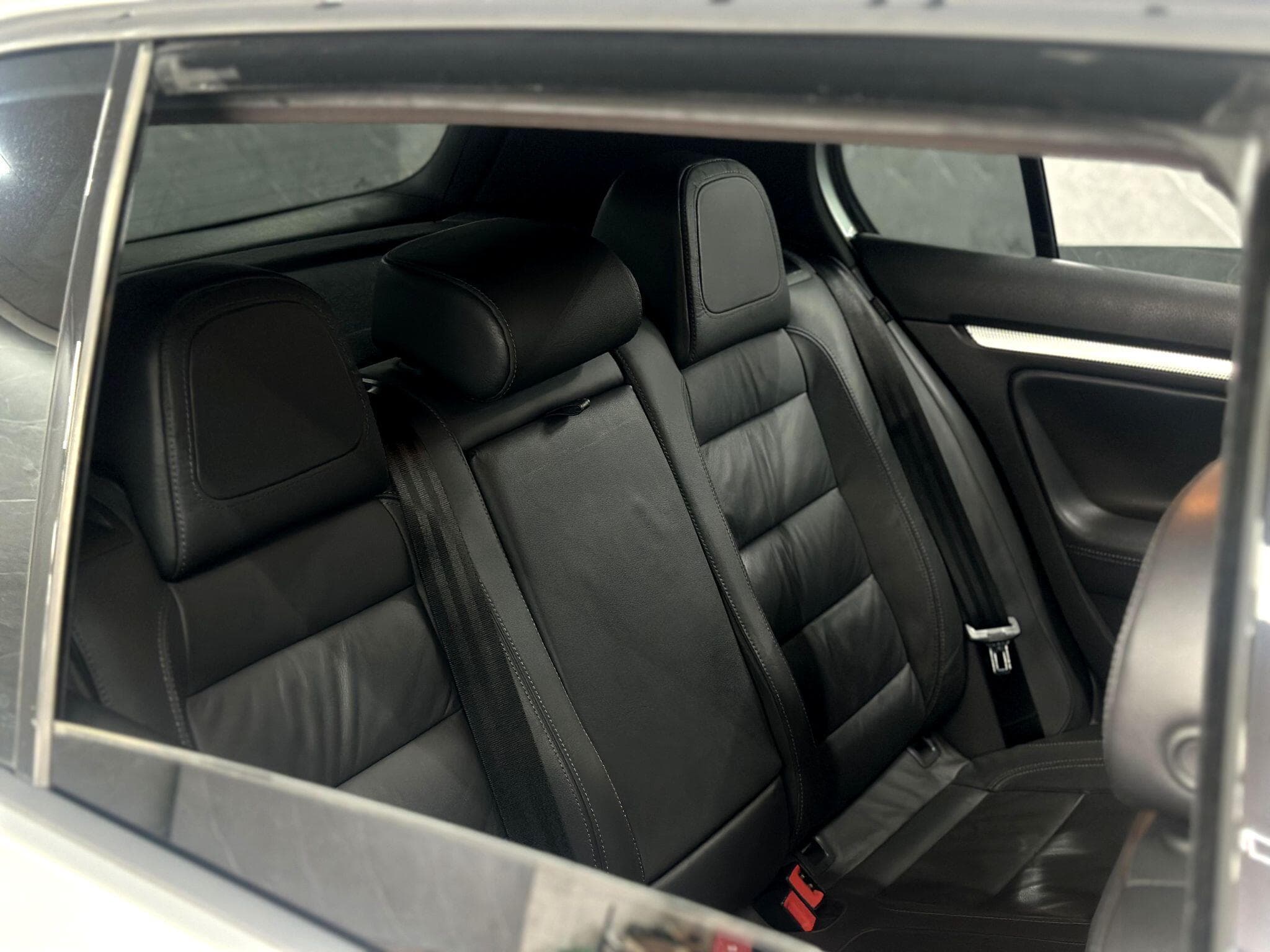 2006 Volkswagen Golf - Thumbnail 36