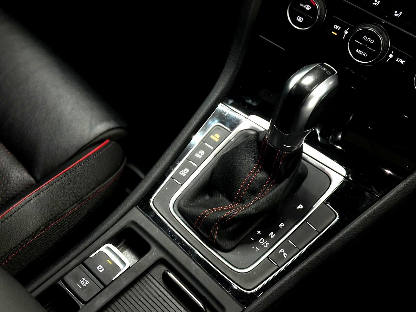 2018 Volkswagen Golf - Thumbnail 31