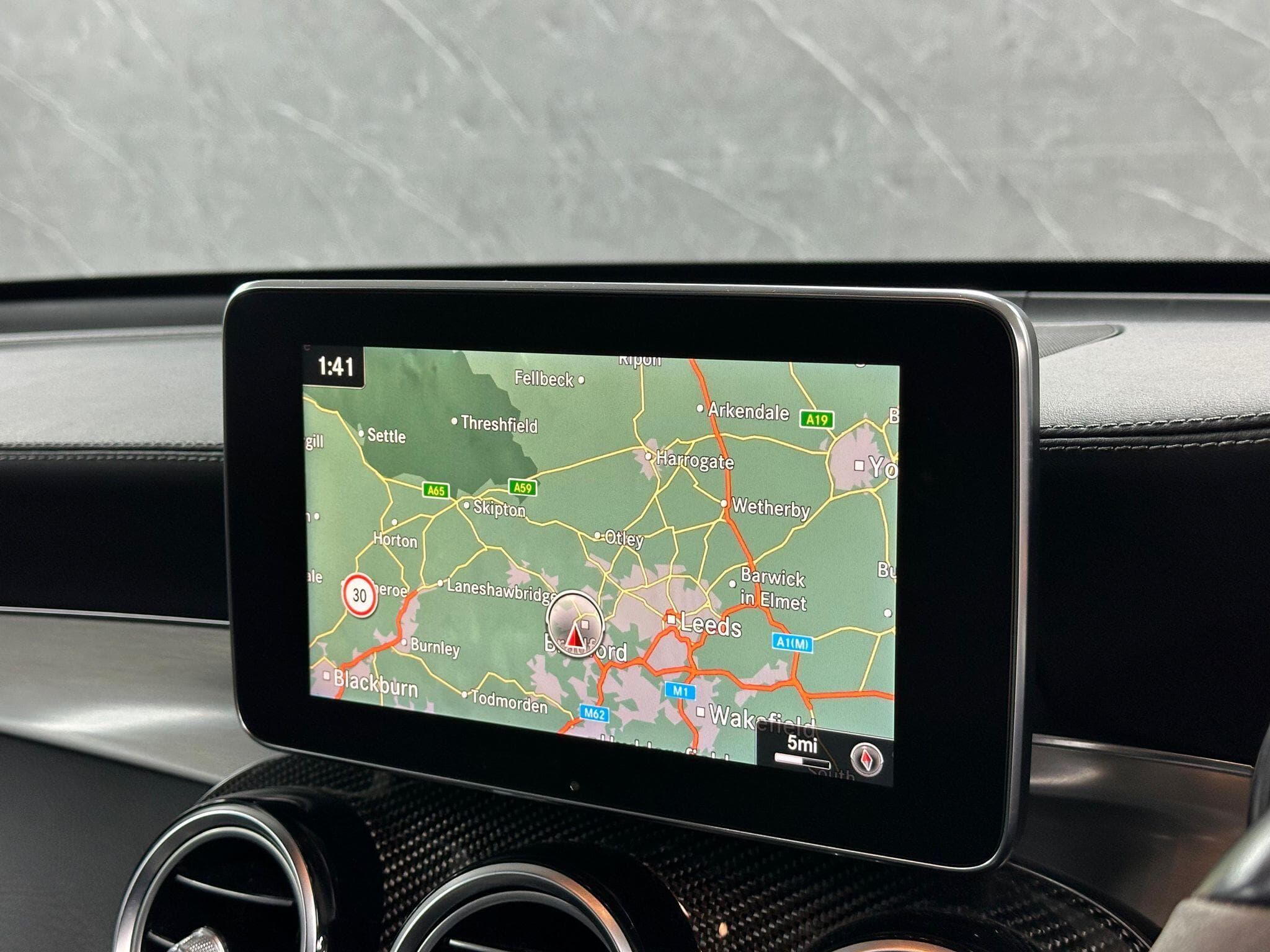 2019 Mercedes-Benz GLC - Thumbnail 32