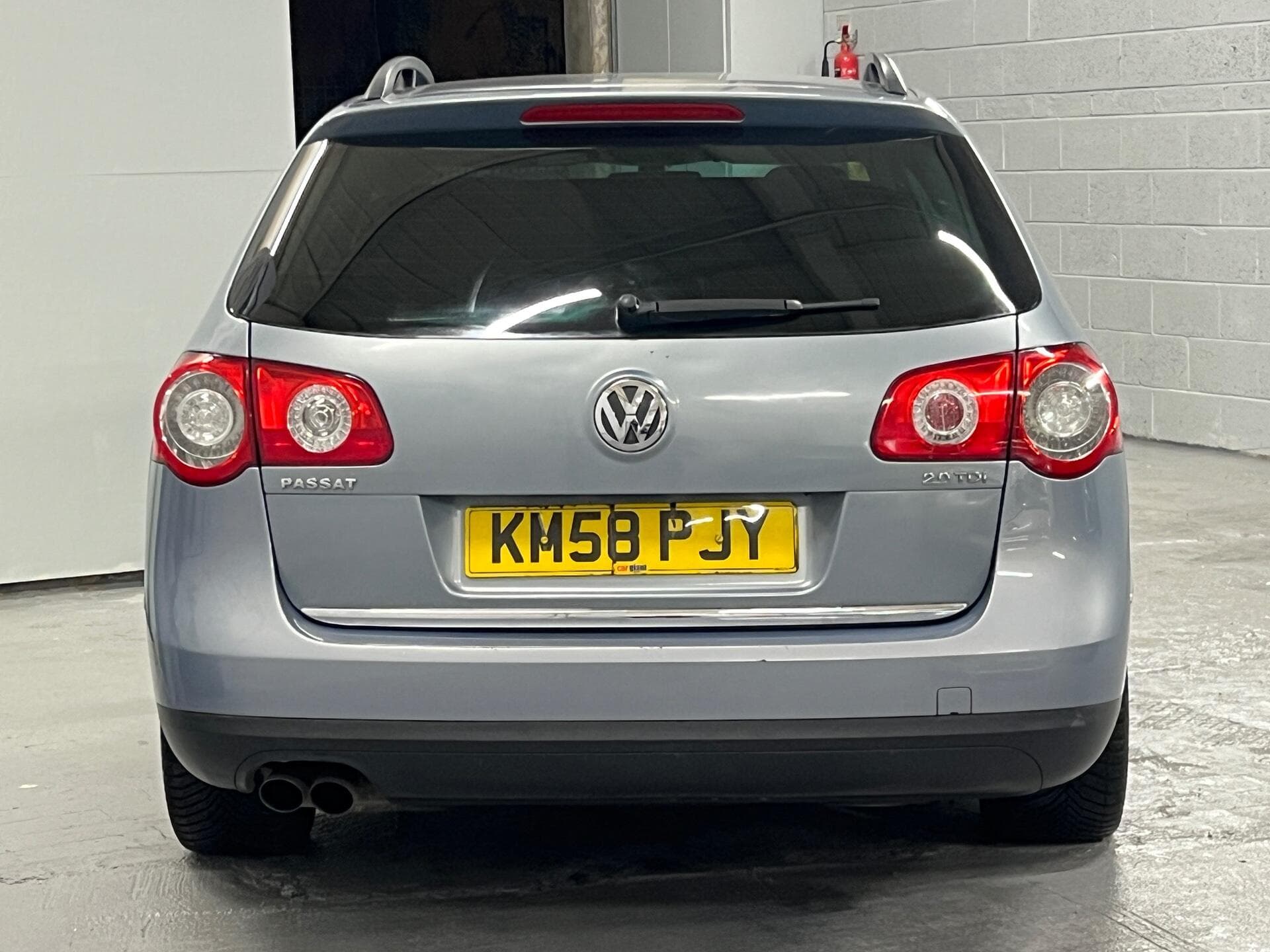 2009 Volkswagen Passat - Thumbnail 9