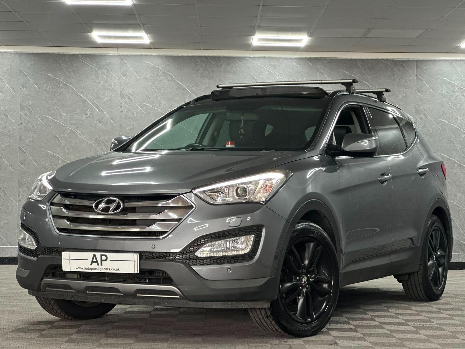 2013 Hyundai Santa Fe - Thumbnail 24