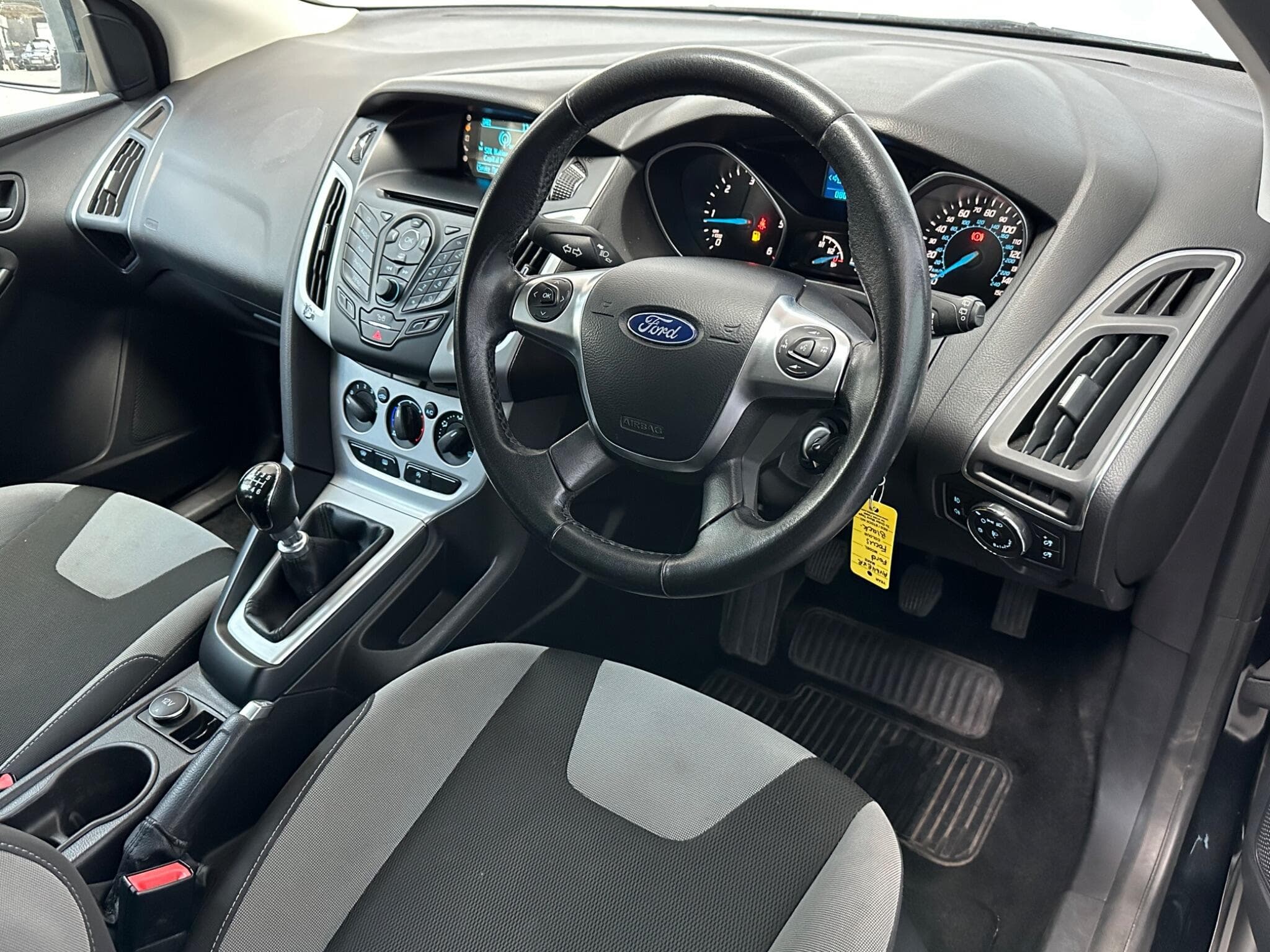 2014 Ford Focus - Thumbnail 4