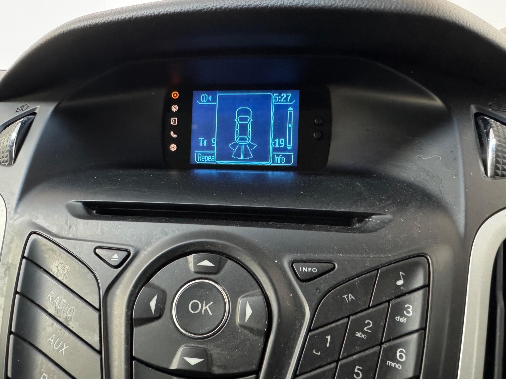 2012 Ford Focus - Thumbnail 17