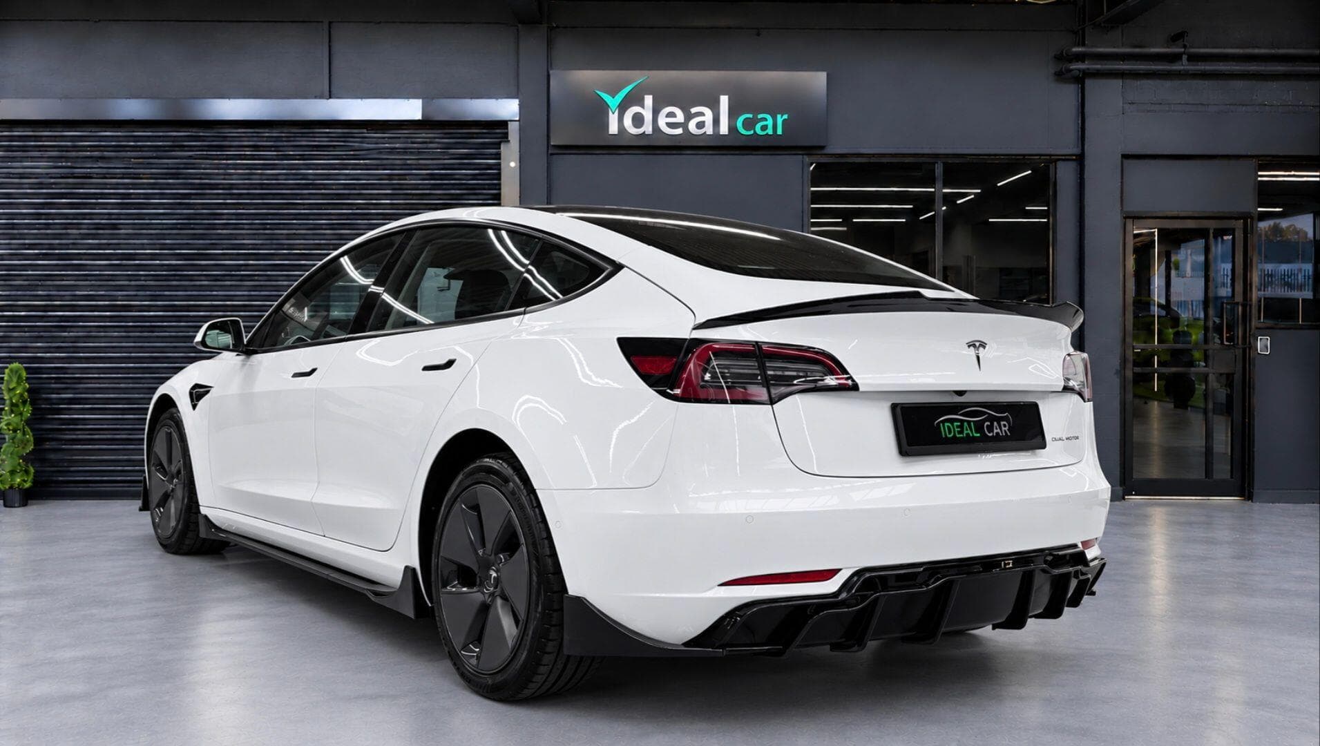 2021 Tesla Model 3 - Image 2