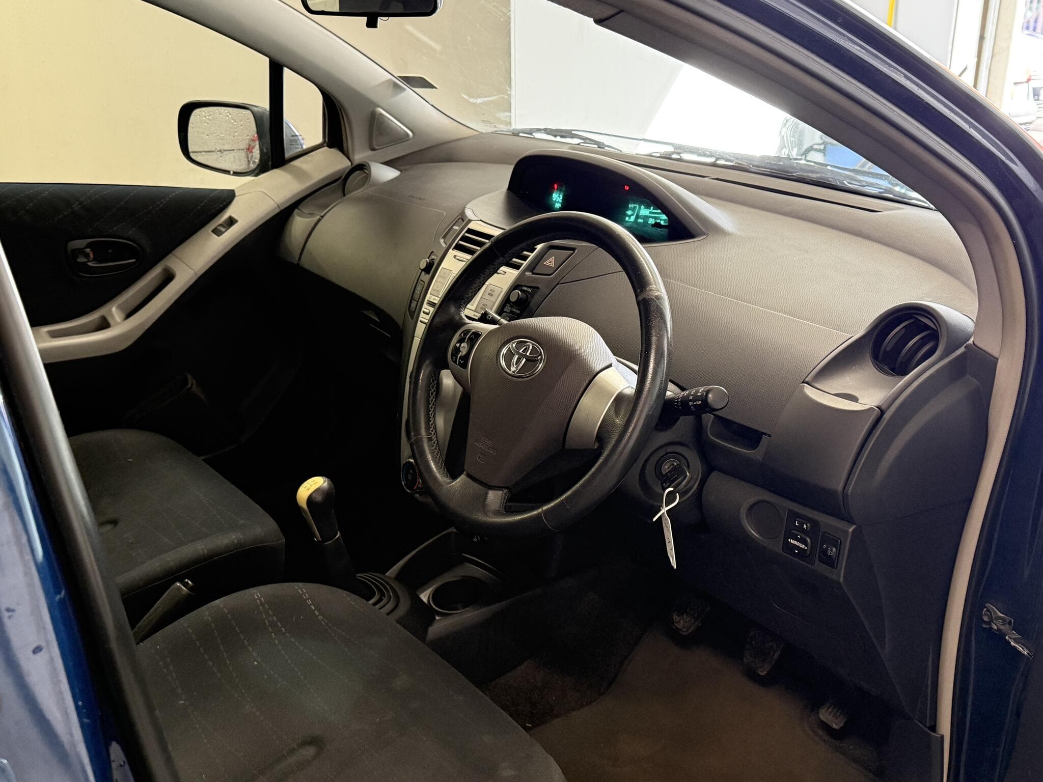 2006 Toyota Yaris - Thumbnail 14