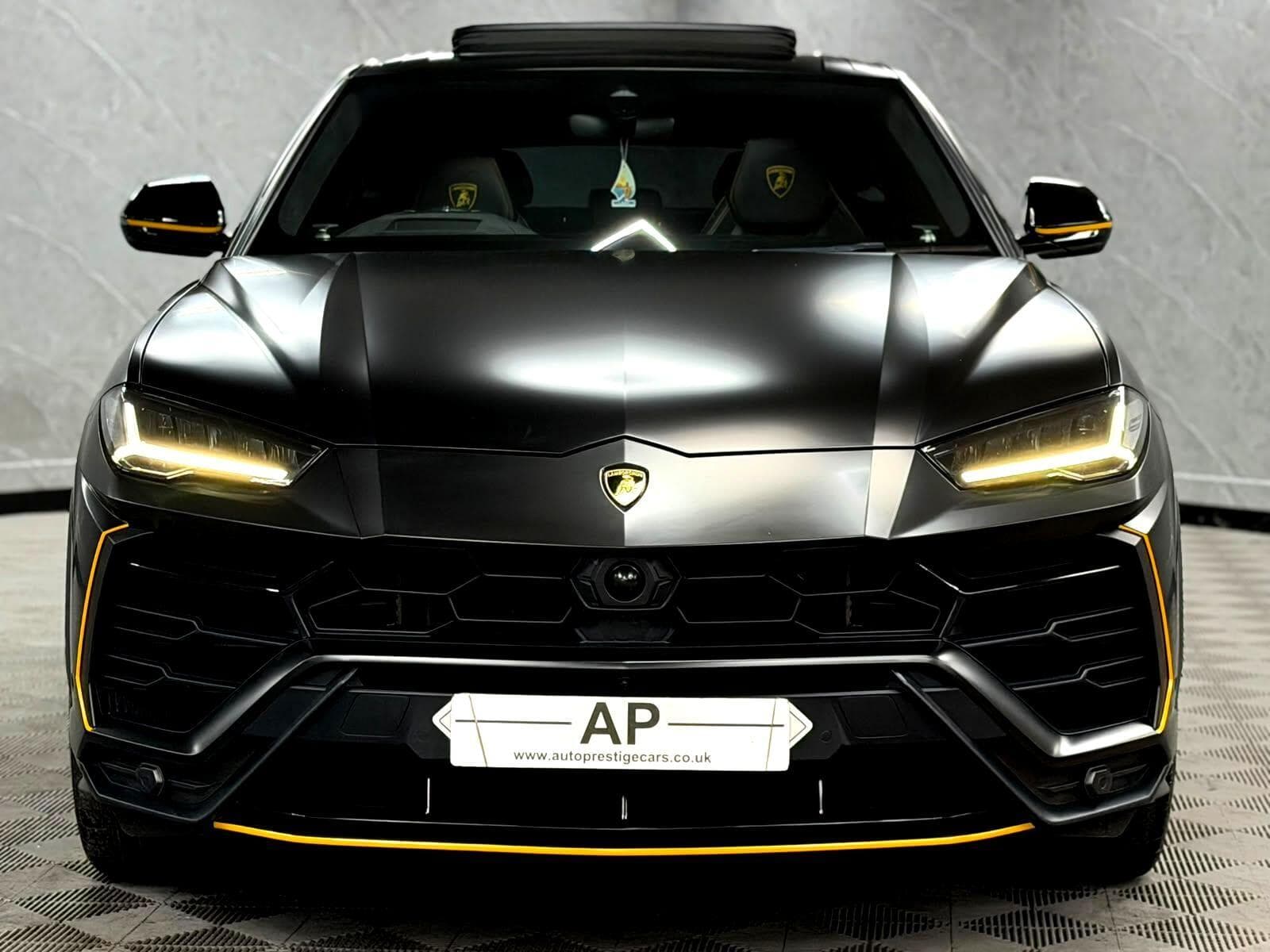 2022 Lamborghini Urus - Thumbnail 19