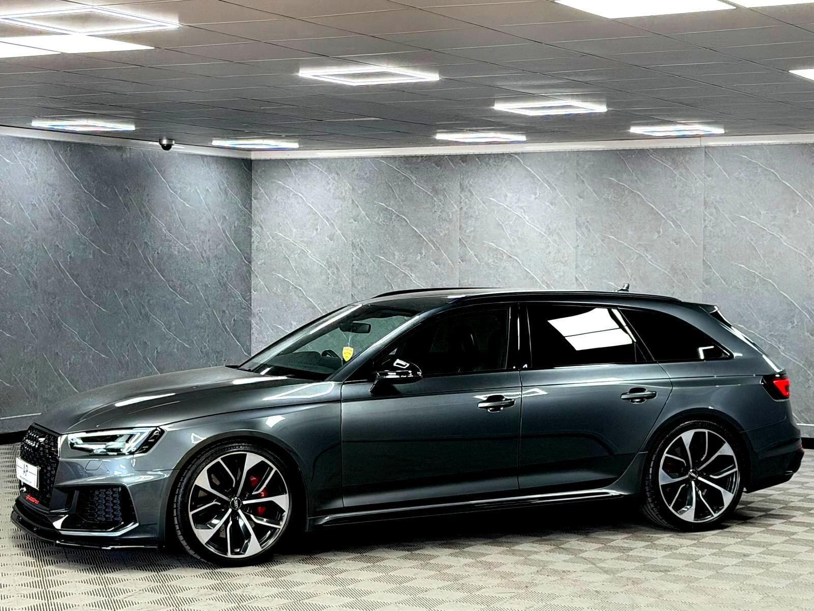 2018 Audi RS4 Avant - Thumbnail 14