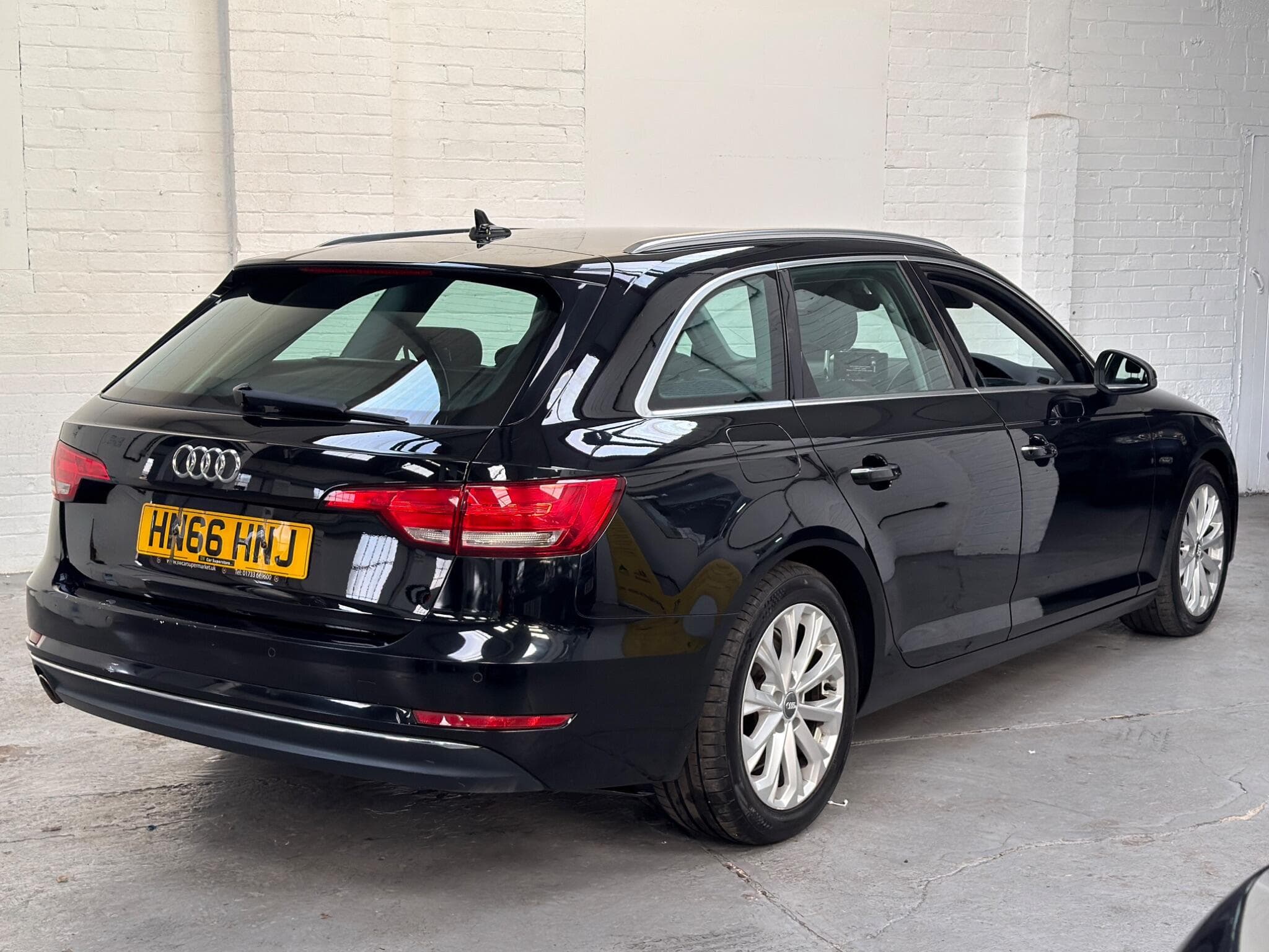 2016 Audi A4 Avant - Thumbnail 8