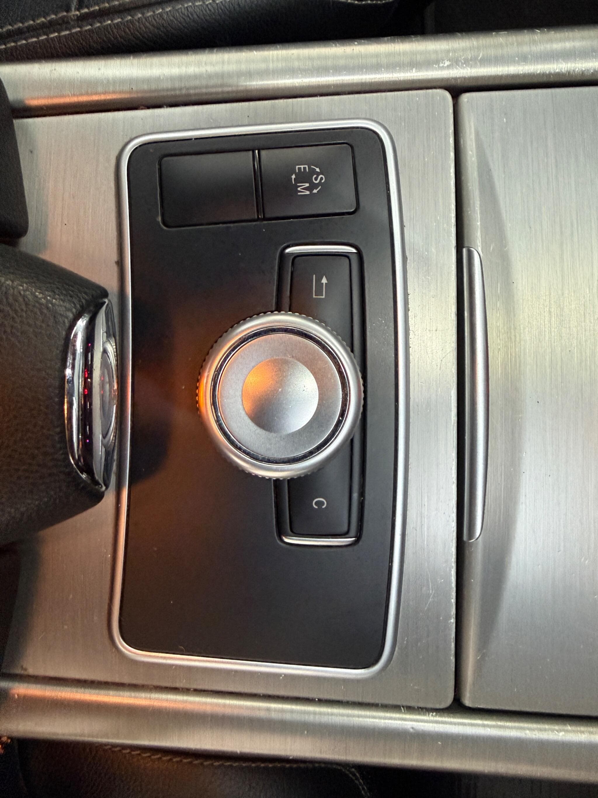 2010 Mercedes-Benz E Class - Thumbnail 43