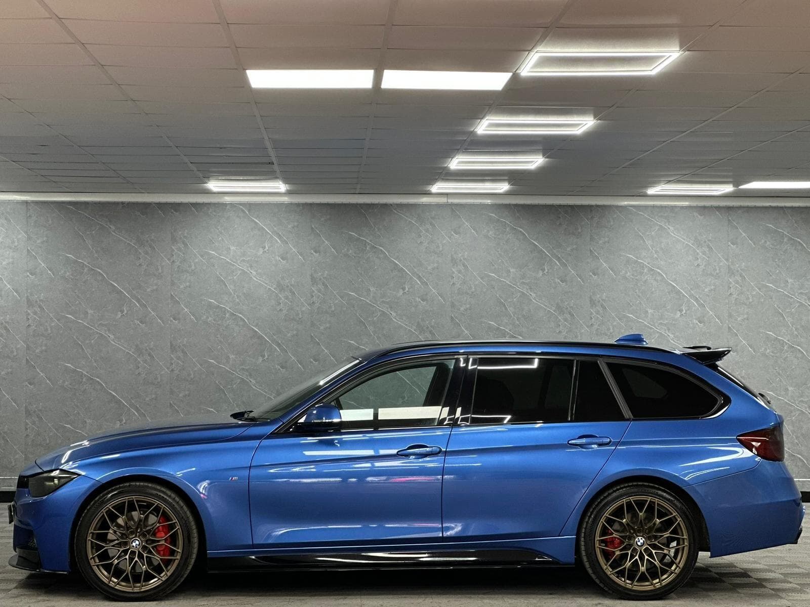 2015 BMW 3 Series - Thumbnail 20