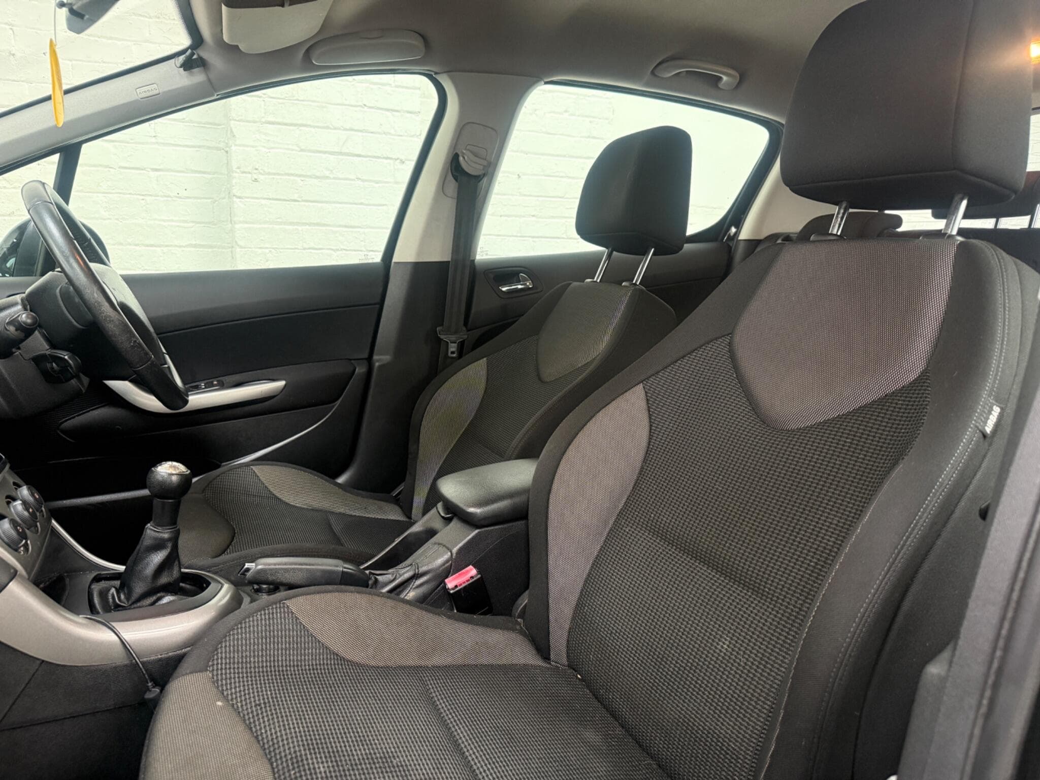 2010 Peugeot 308 - Thumbnail 10