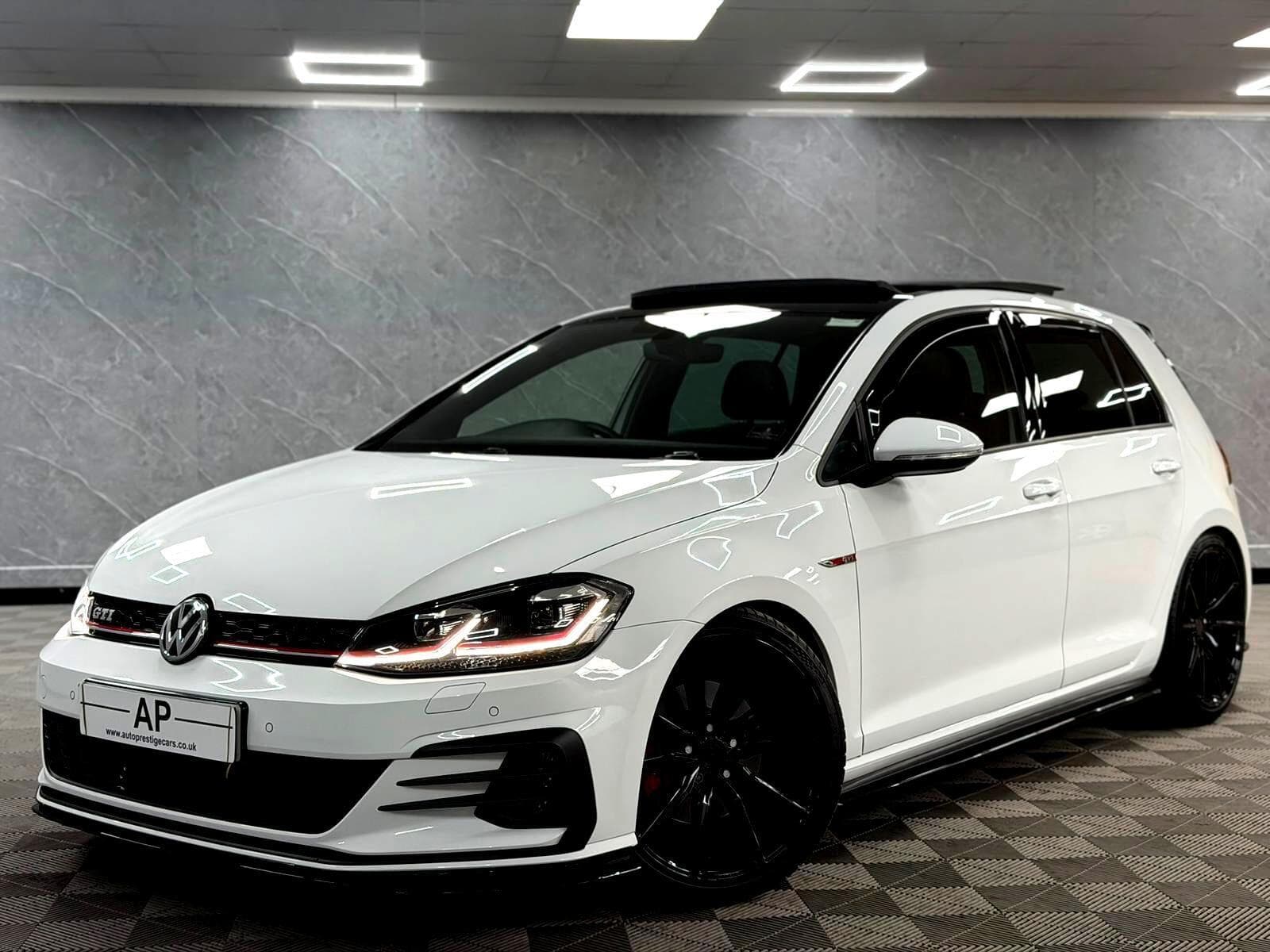 2018 Volkswagen Golf - Thumbnail 21