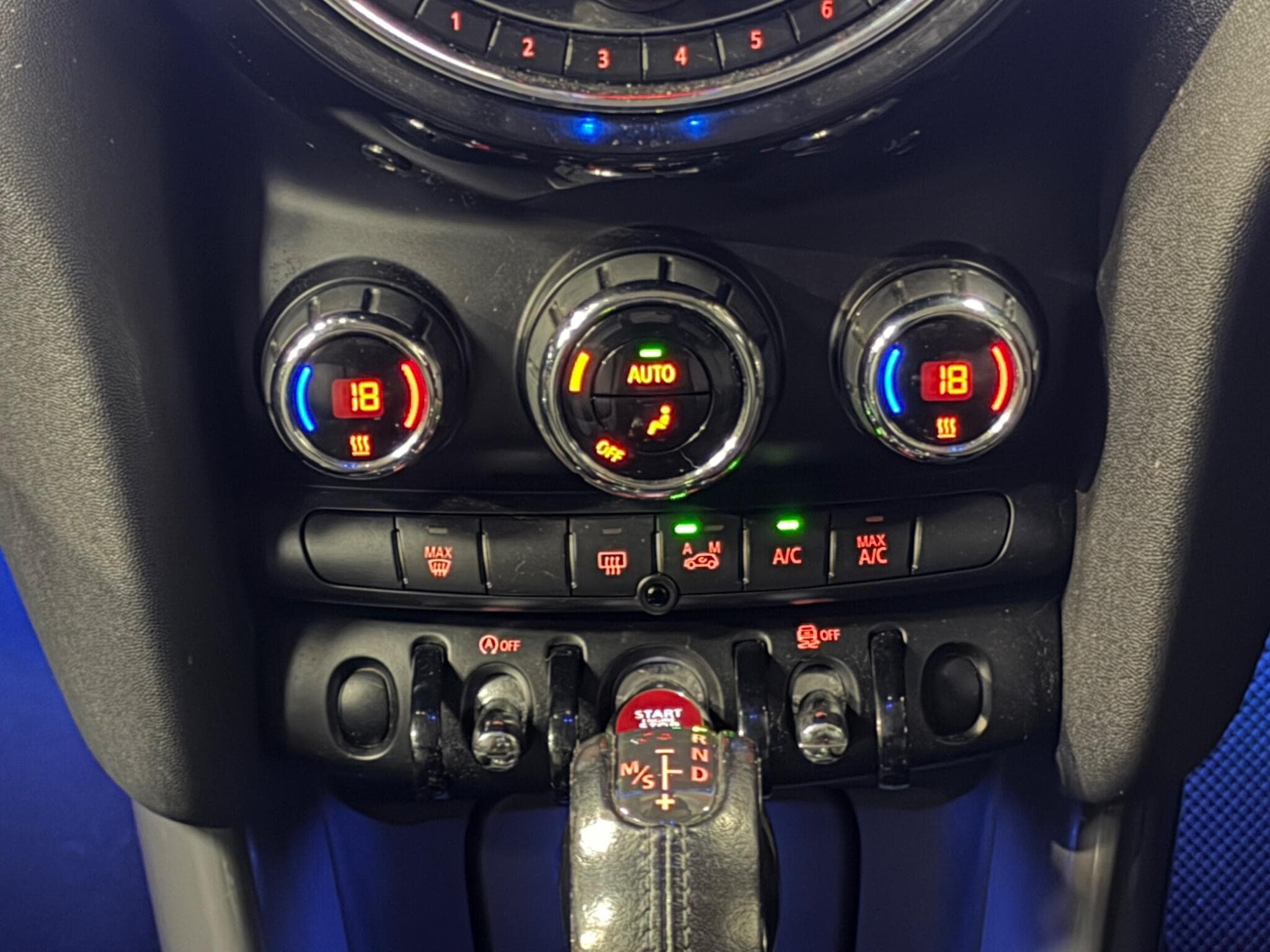 2015 MINI Hatch - Thumbnail 22
