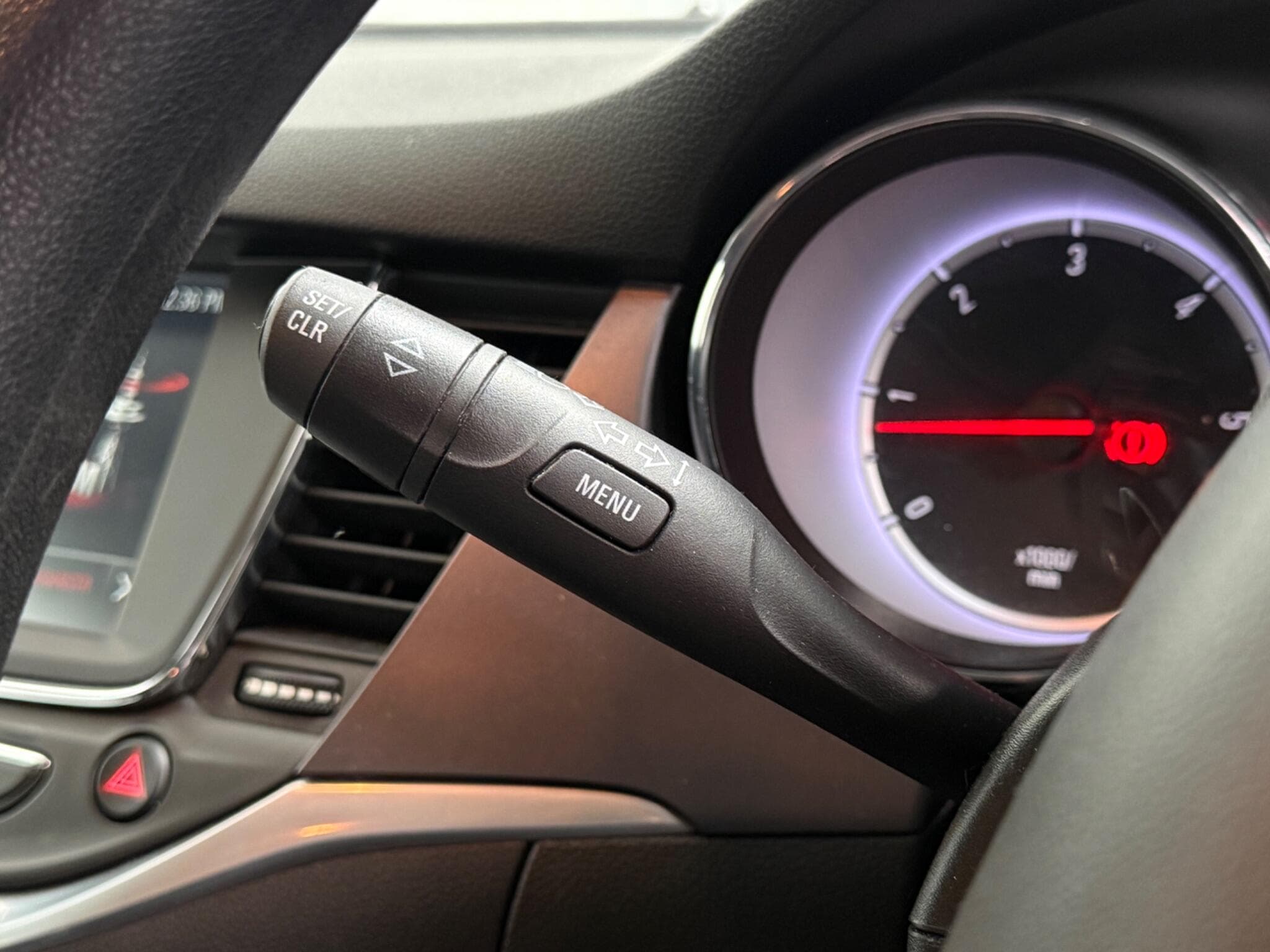 2016 Vauxhall Astra - Thumbnail 21