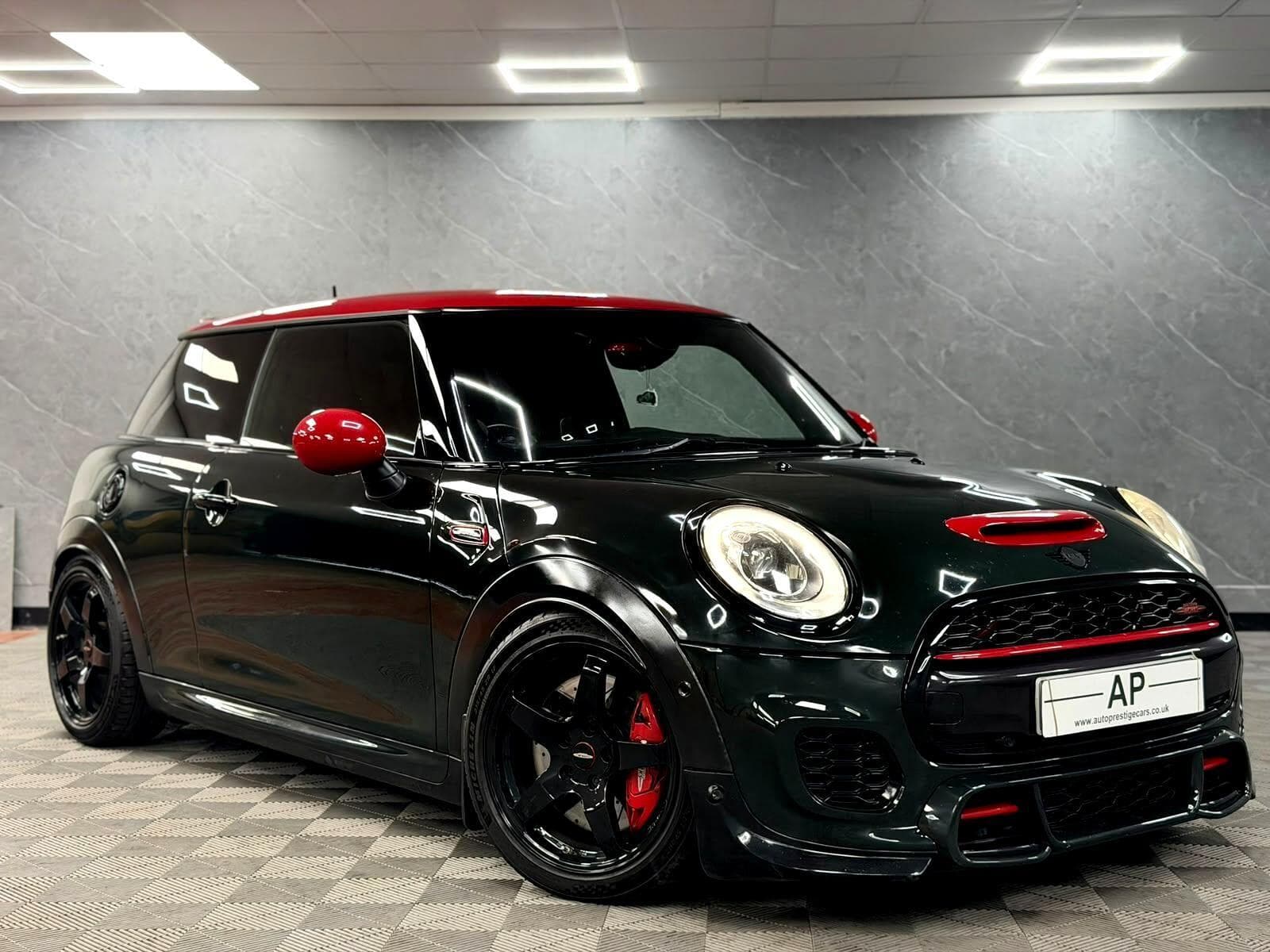 2015 MINI Hatch - Thumbnail 2