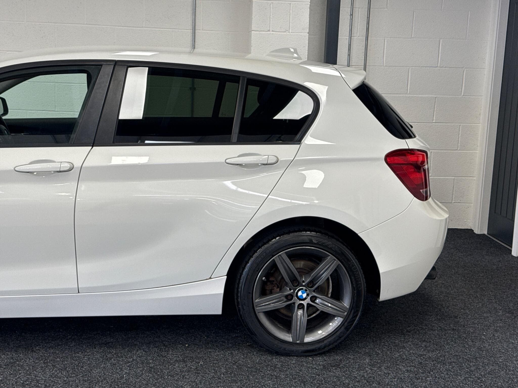 2014 BMW 1 Series - Thumbnail 31