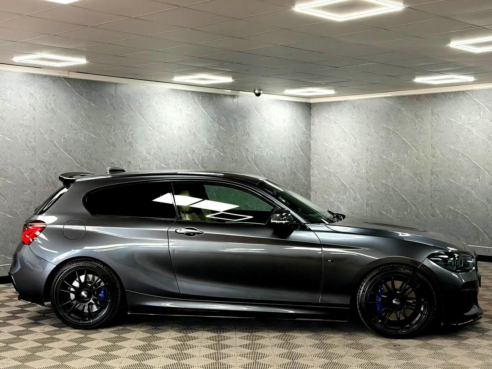 2017 BMW 1 Series - Thumbnail 25