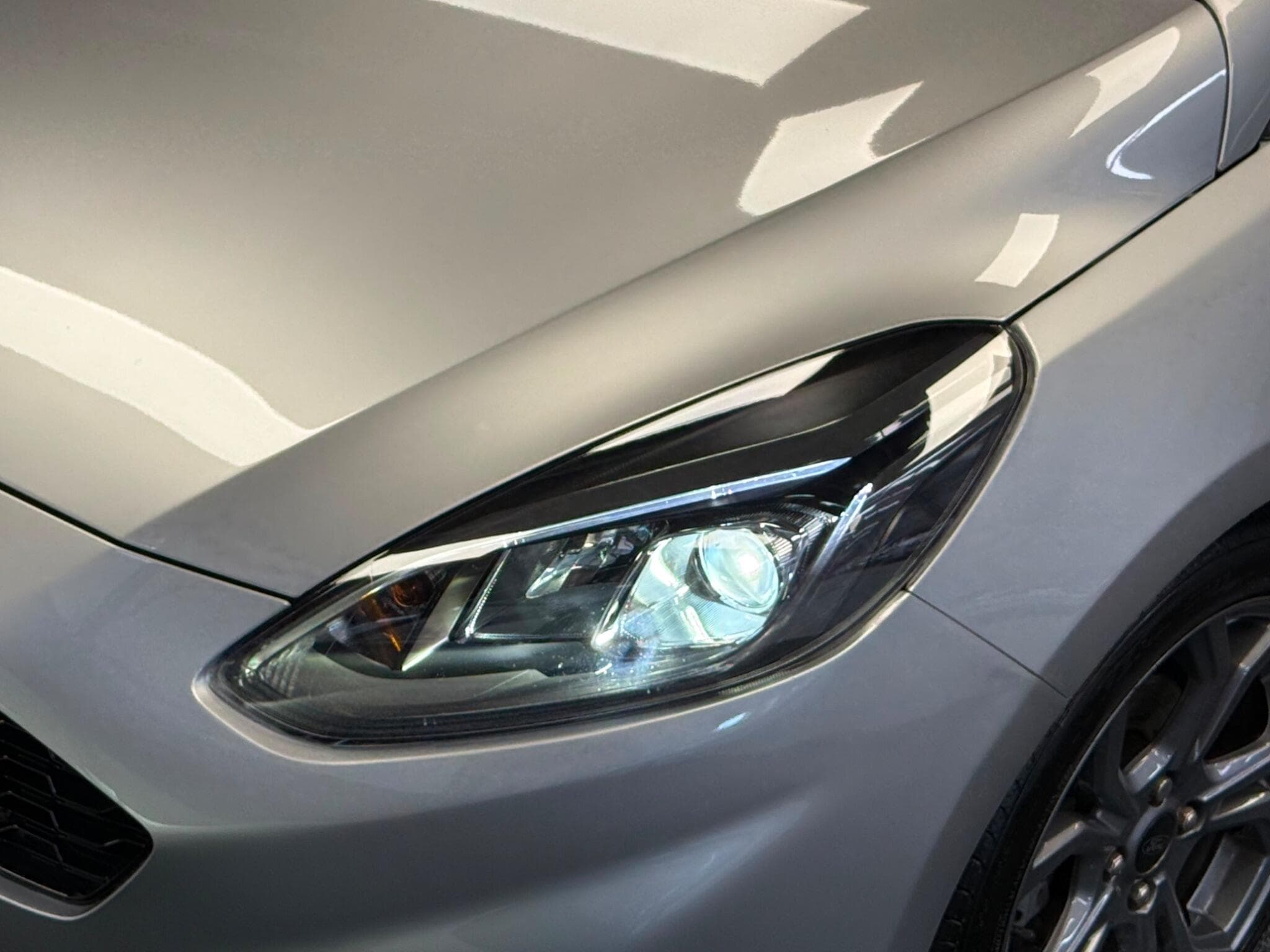 2021 Ford Fiesta - Thumbnail 43