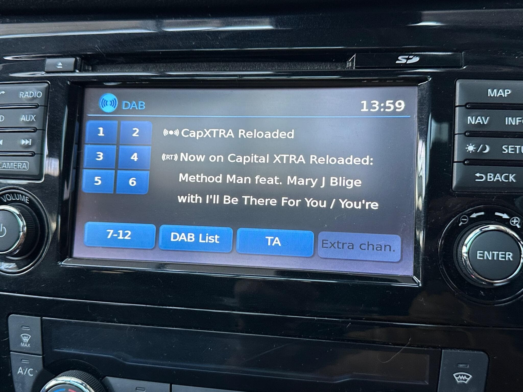 2017 Nissan Qashqai - Thumbnail 15