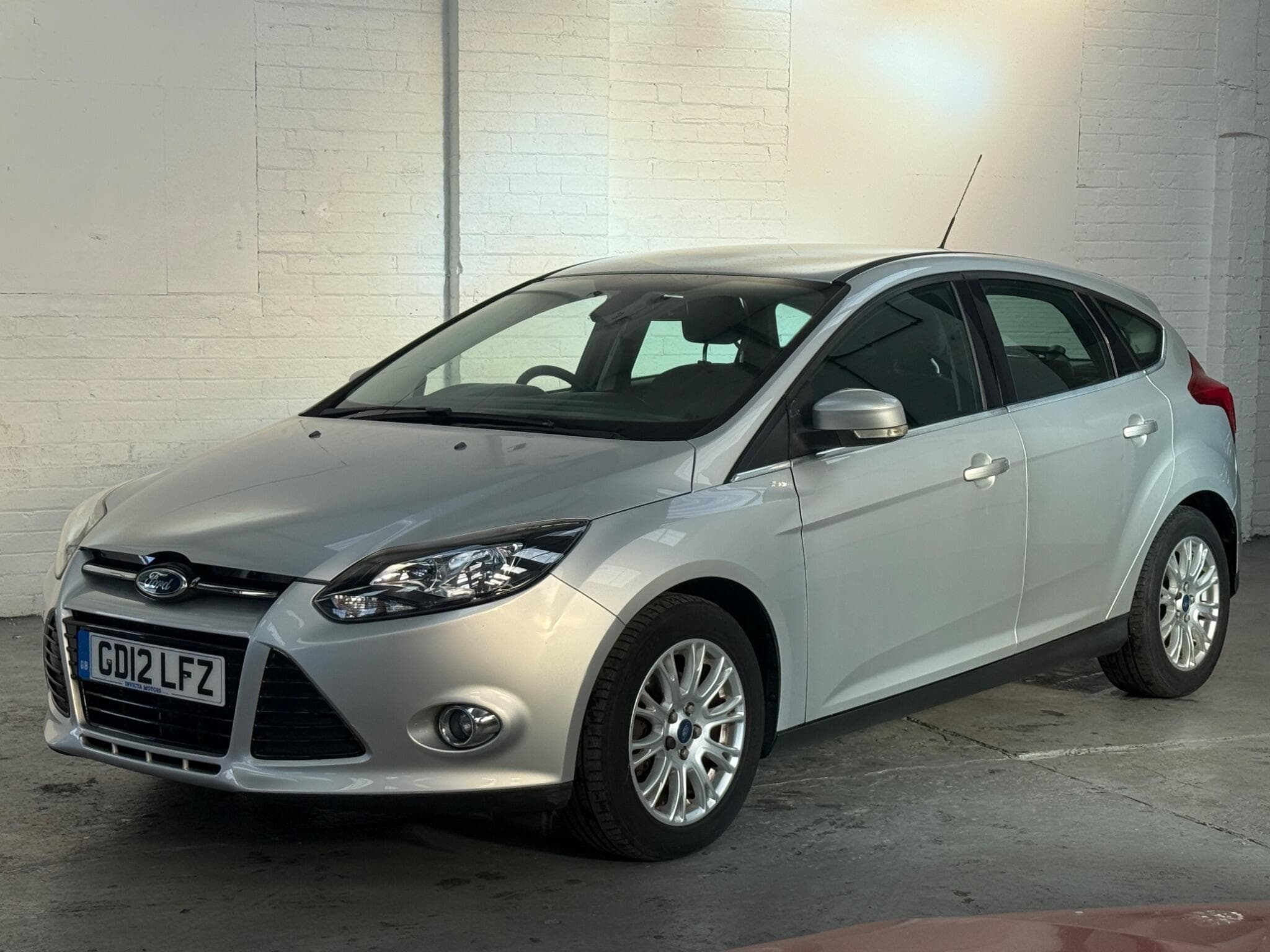 2012 Ford Focus - Thumbnail 5