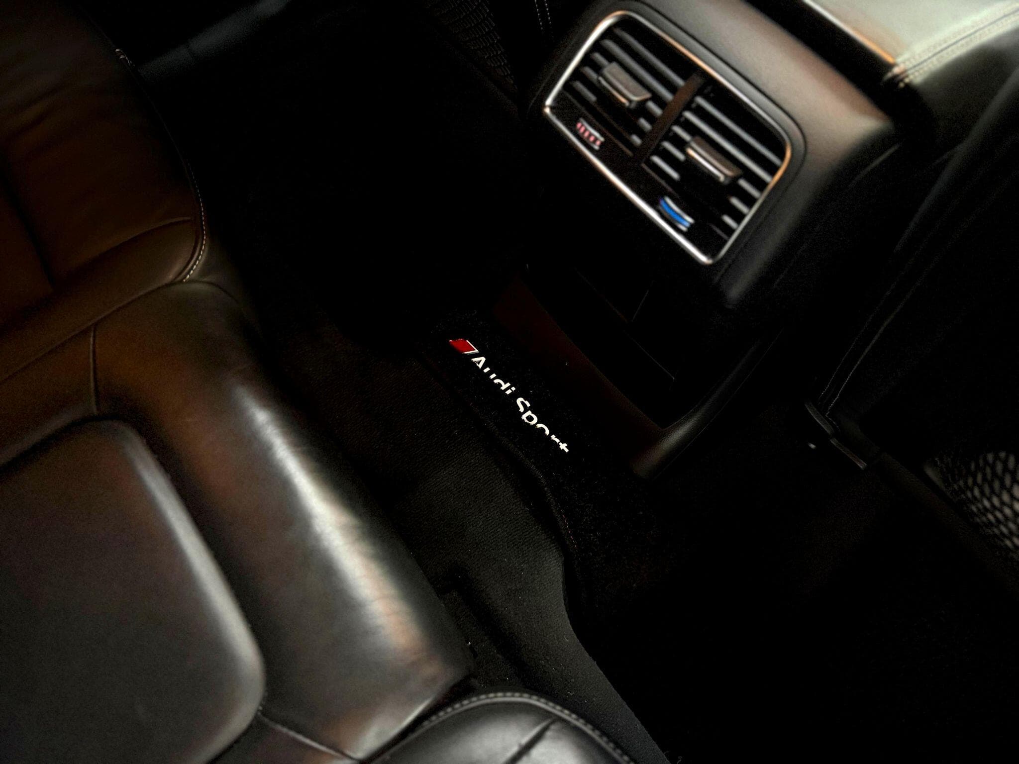 2016 Audi SQ5 - Thumbnail 41