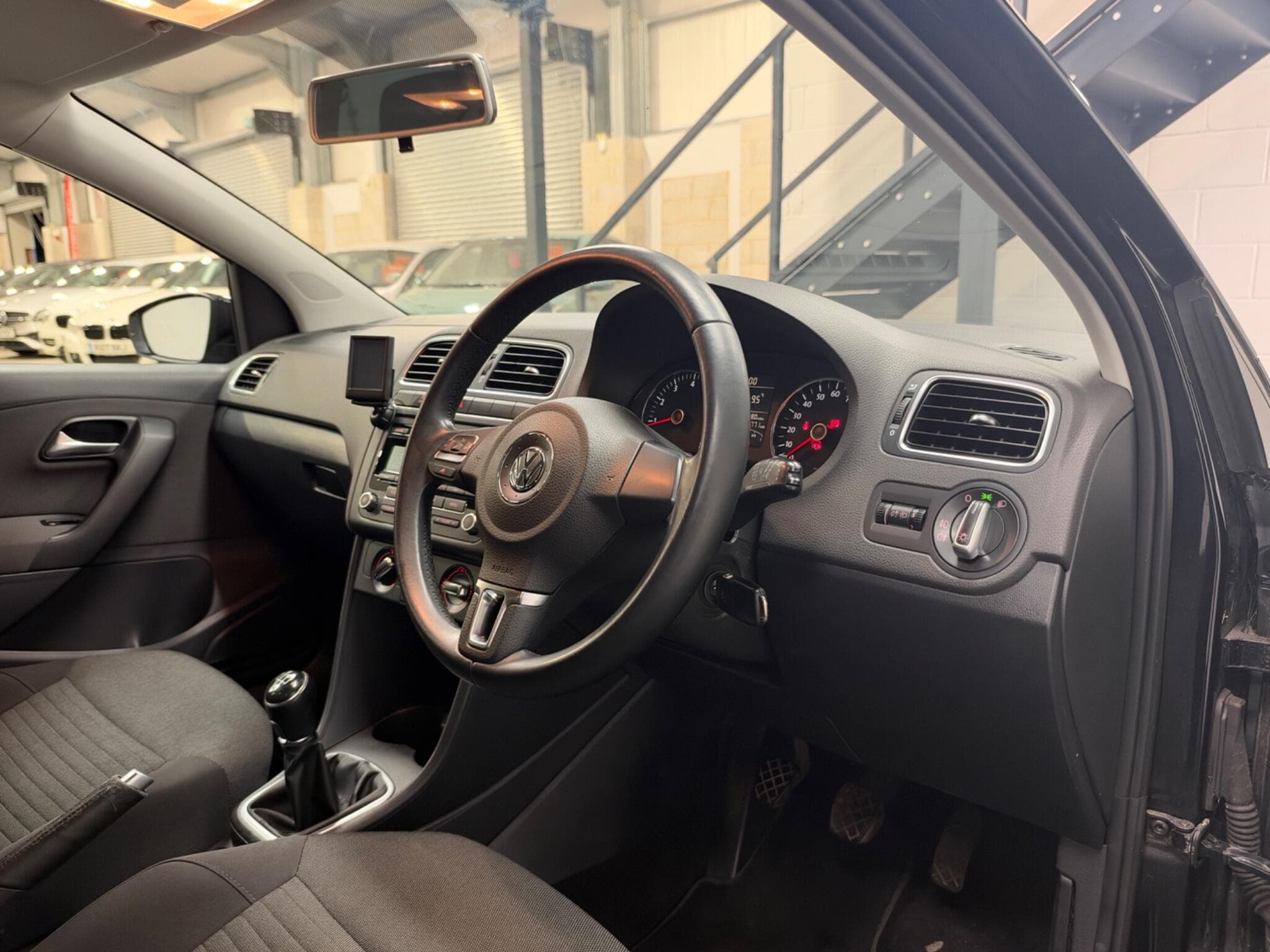 2012 Volkswagen Polo - Thumbnail 15