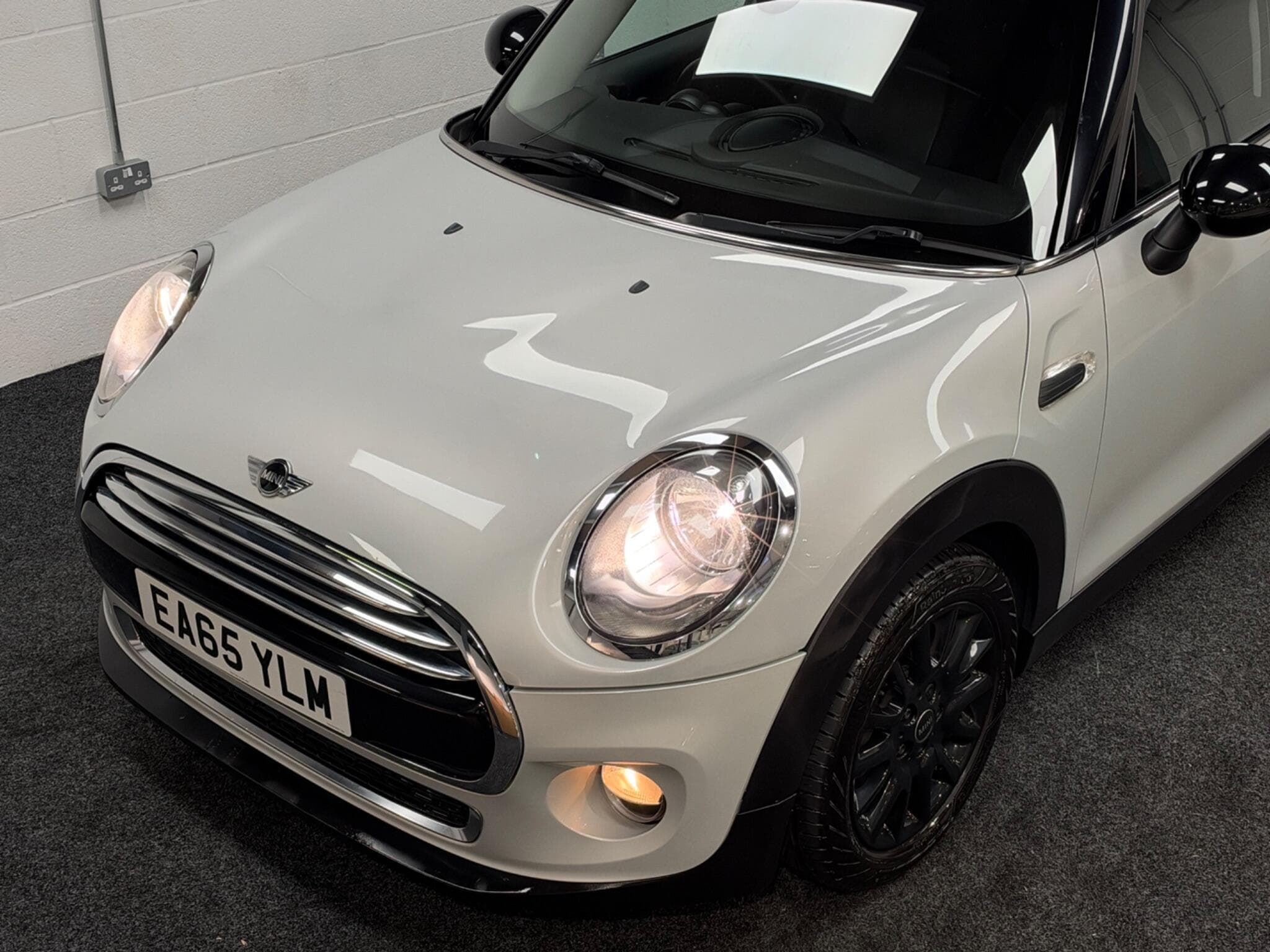 2015 MINI Hatch - Thumbnail 6