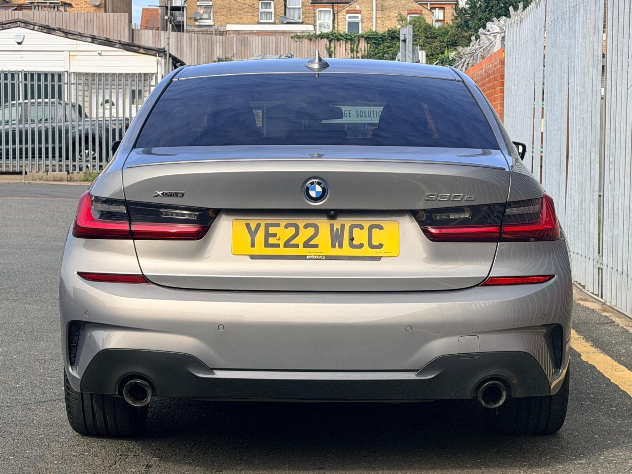 2022 BMW 3 Series - Thumbnail 11