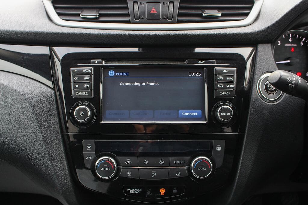 2015 Nissan Qashqai - Thumbnail 35