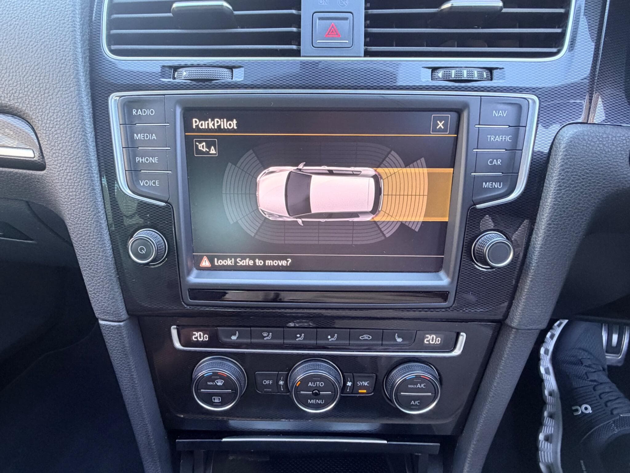 2015 Volkswagen Golf - Thumbnail 30