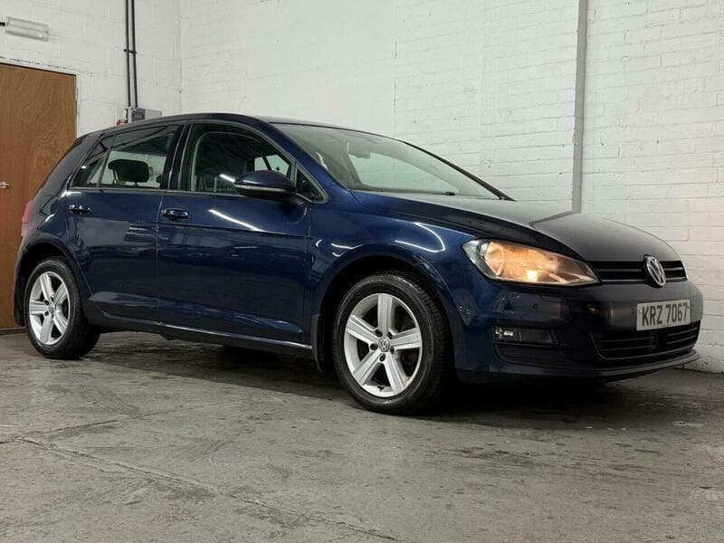 2016 Volkswagen Golf - Main