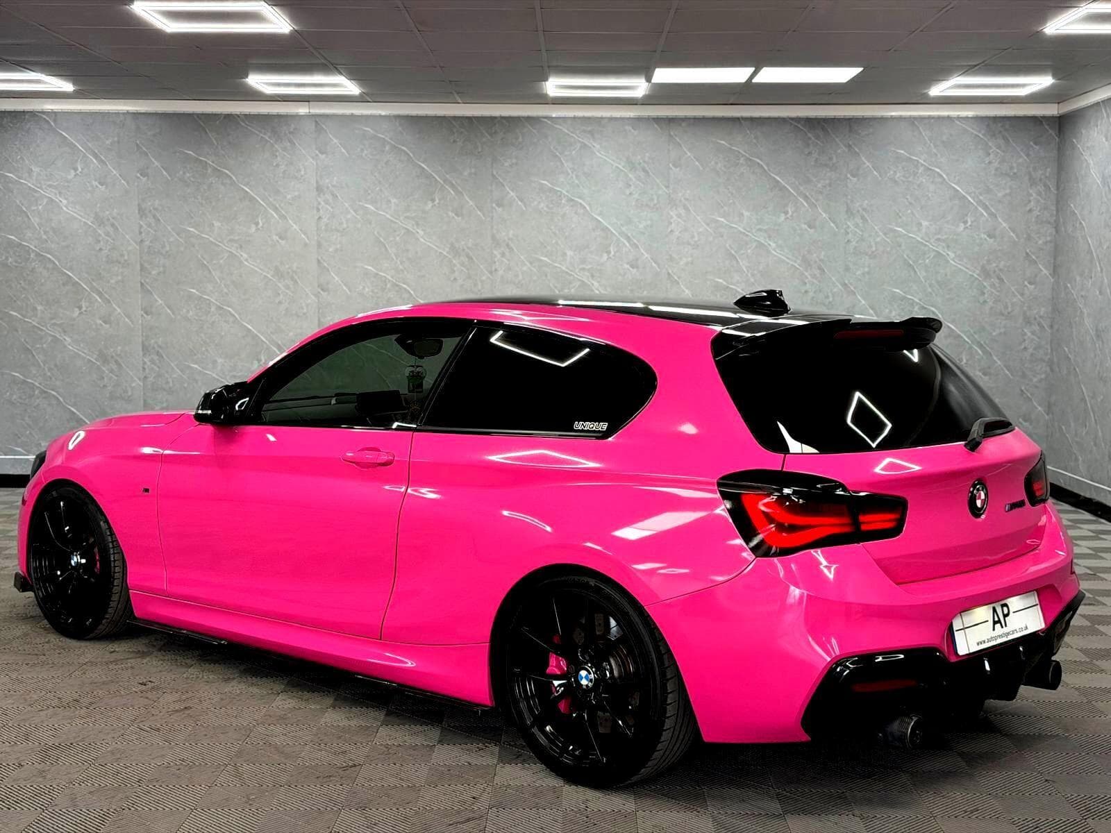 2017 BMW 1 Series - Thumbnail 24