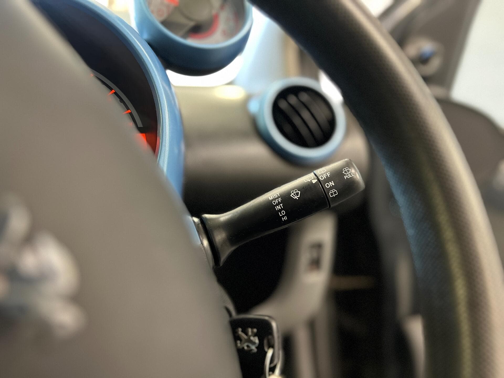 2008 Peugeot 107 - Thumbnail 23