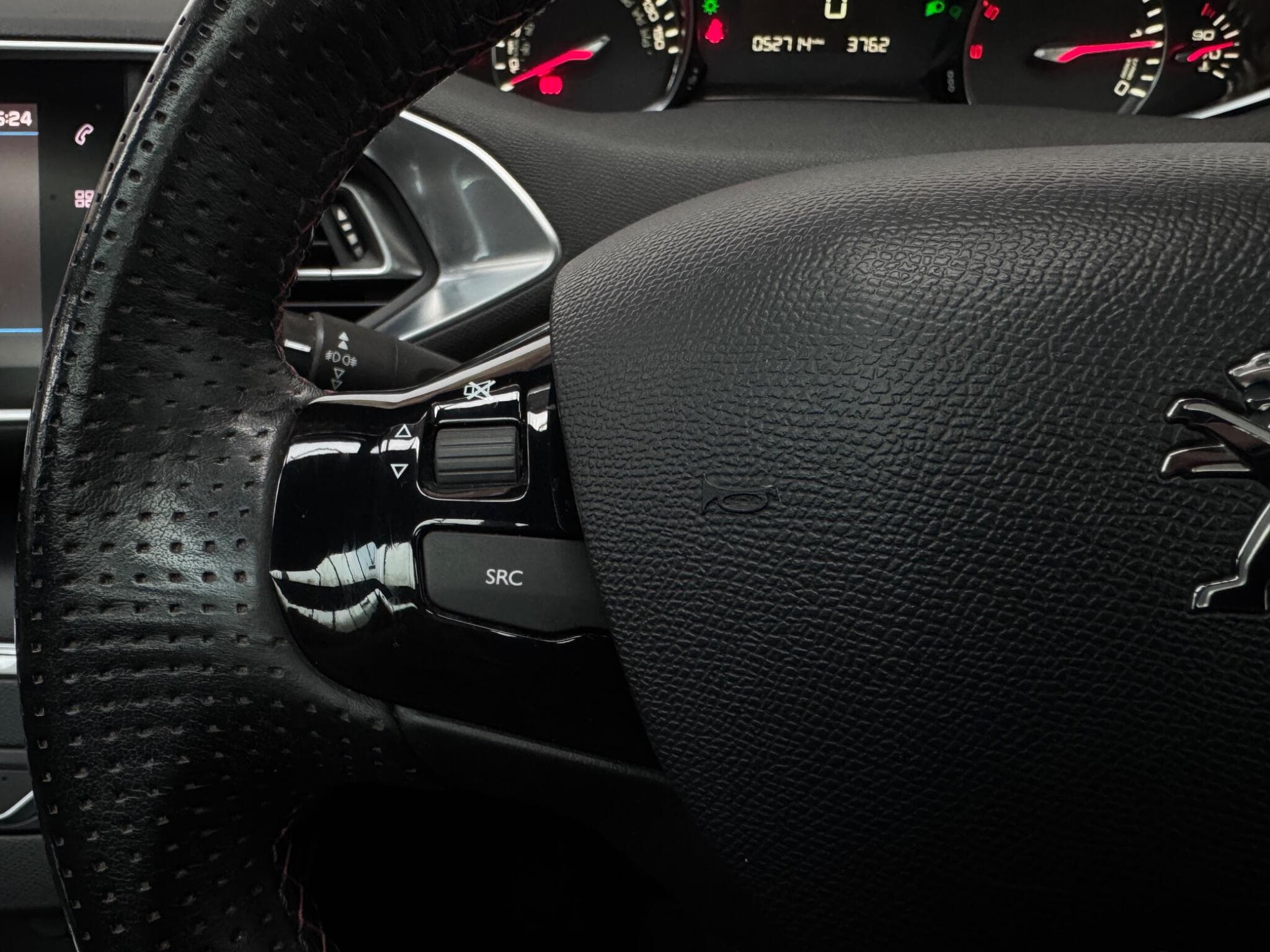 2018 Peugeot 308 - Thumbnail 21