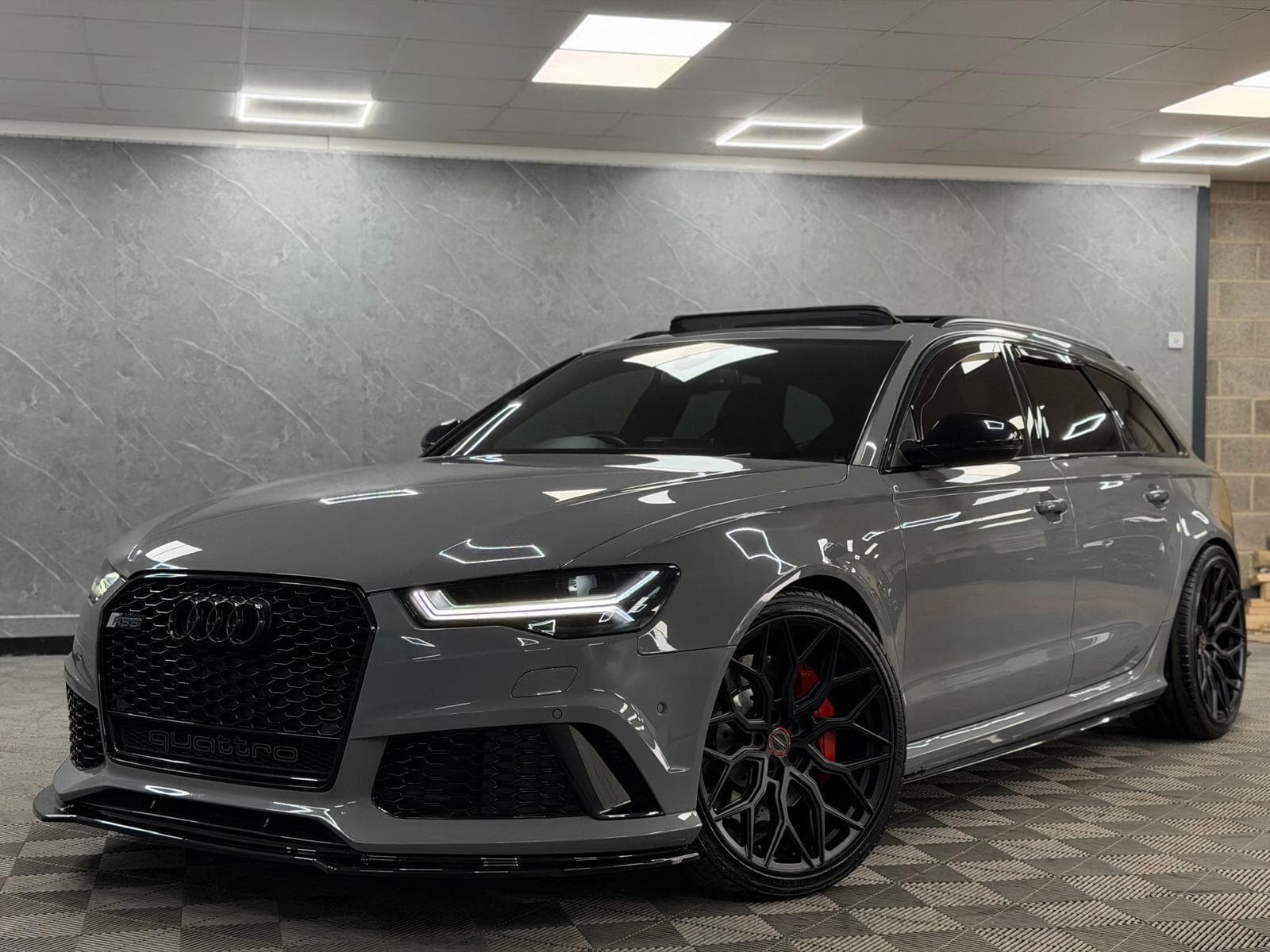 2016 Audi RS6 Avant - Thumbnail 28