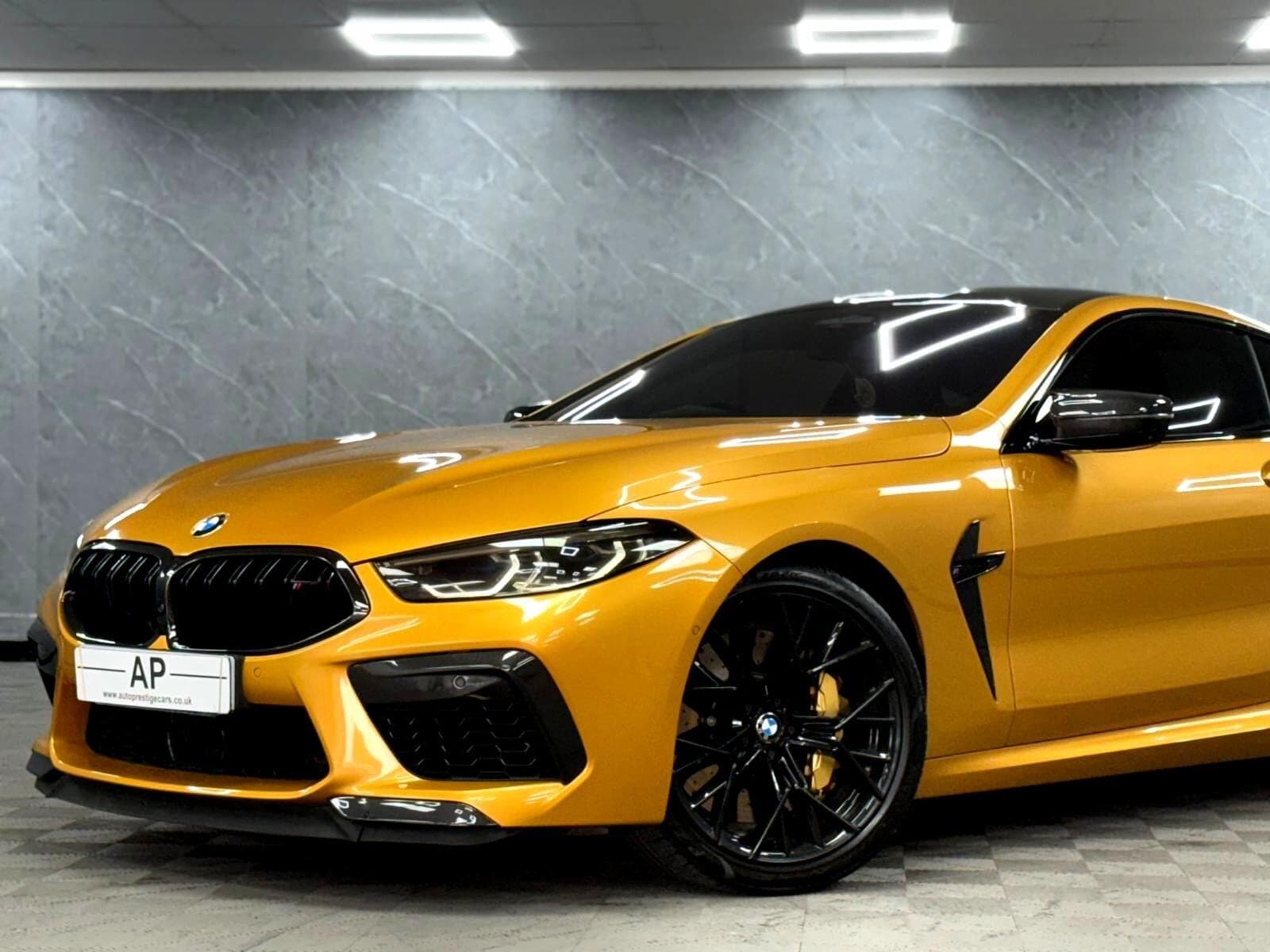 2022 BMW M8 - Thumbnail 9