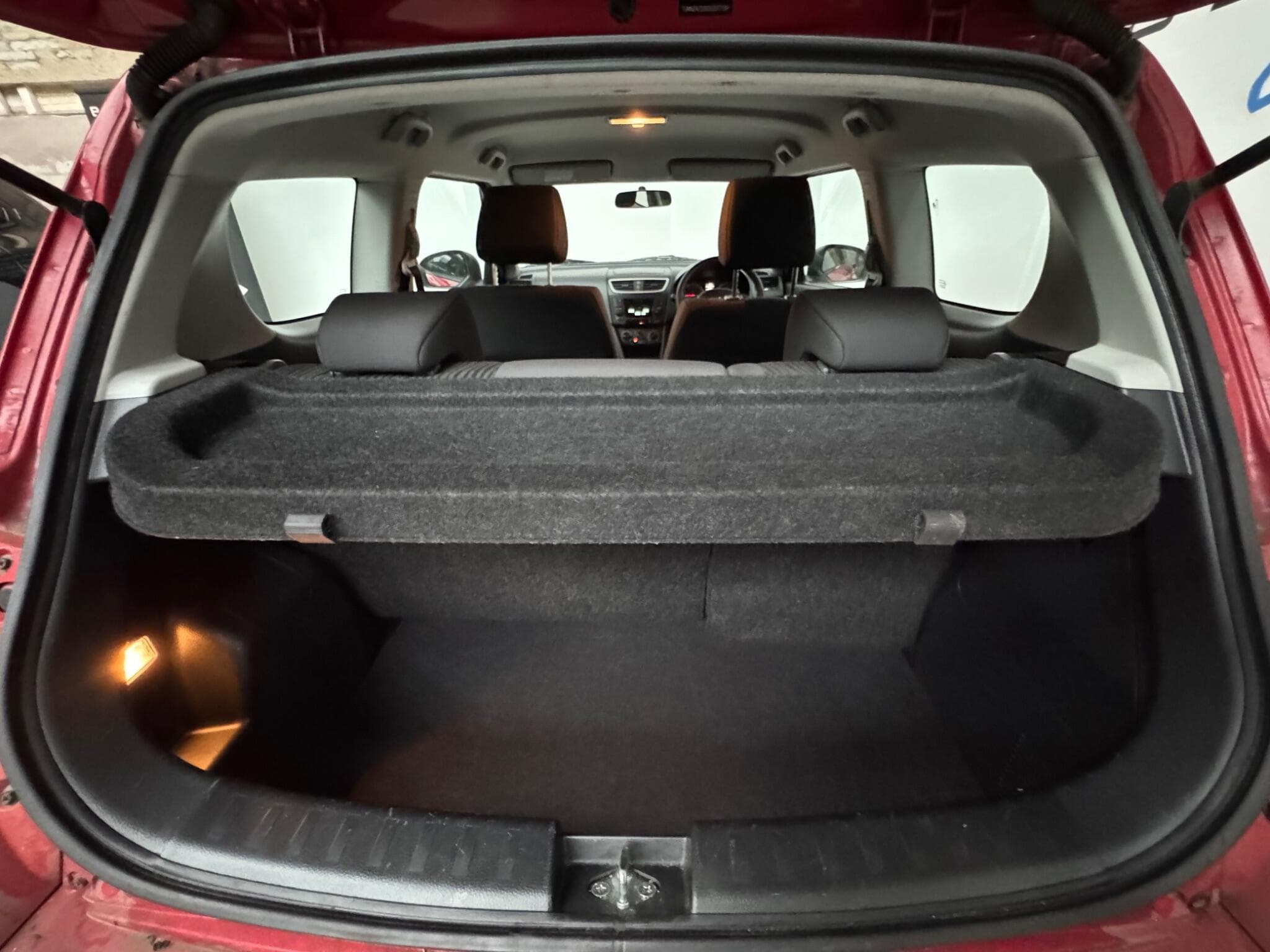 2012 Suzuki Swift - Thumbnail 17