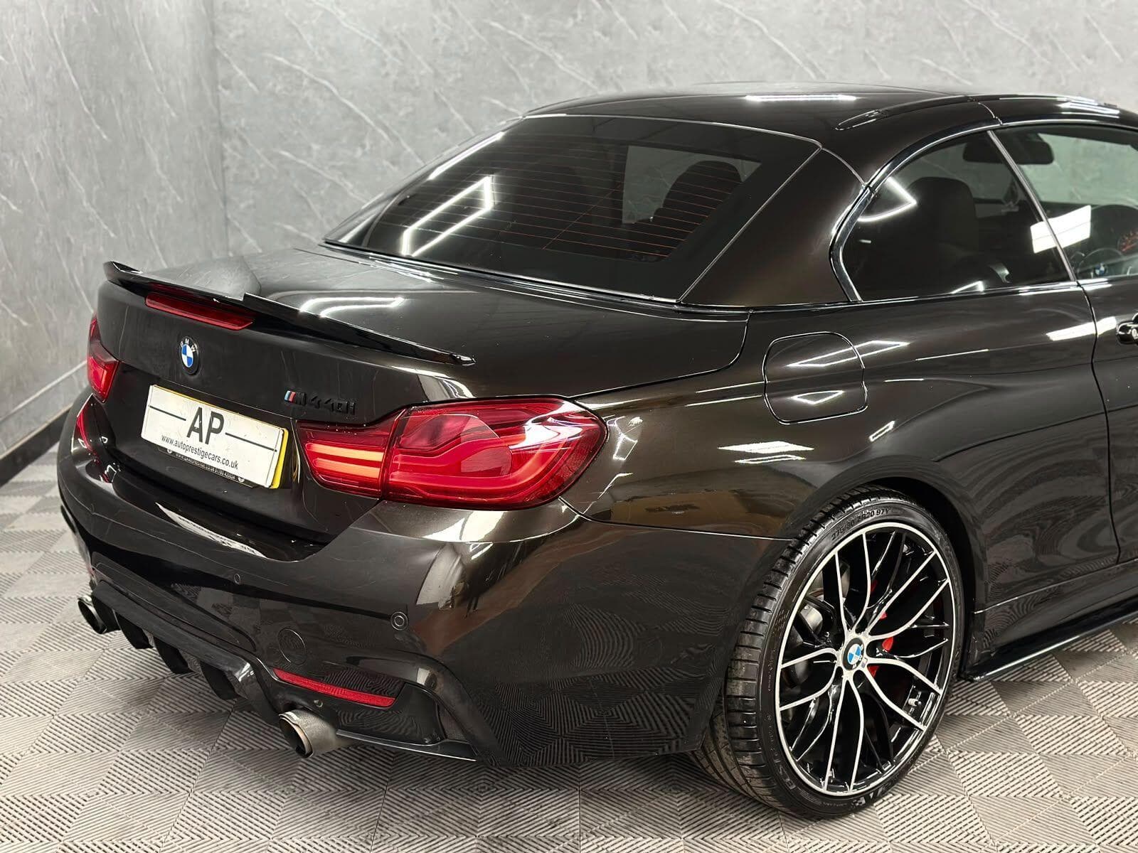 2017 BMW 4 Series - Thumbnail 31