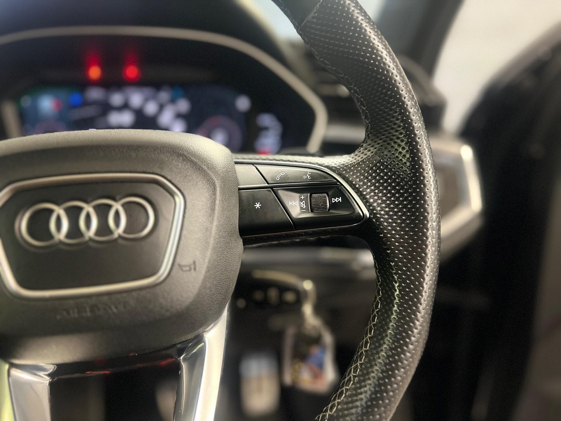 2021 Audi Q3 - Thumbnail 40
