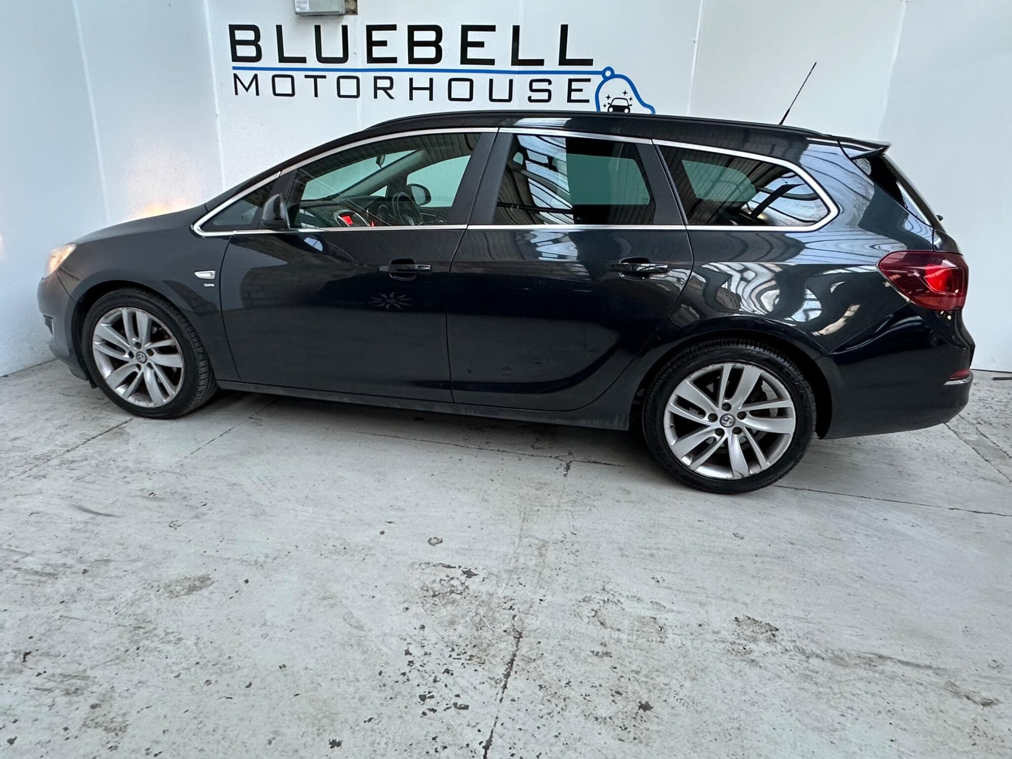 2014 Vauxhall Astra - Thumbnail 7